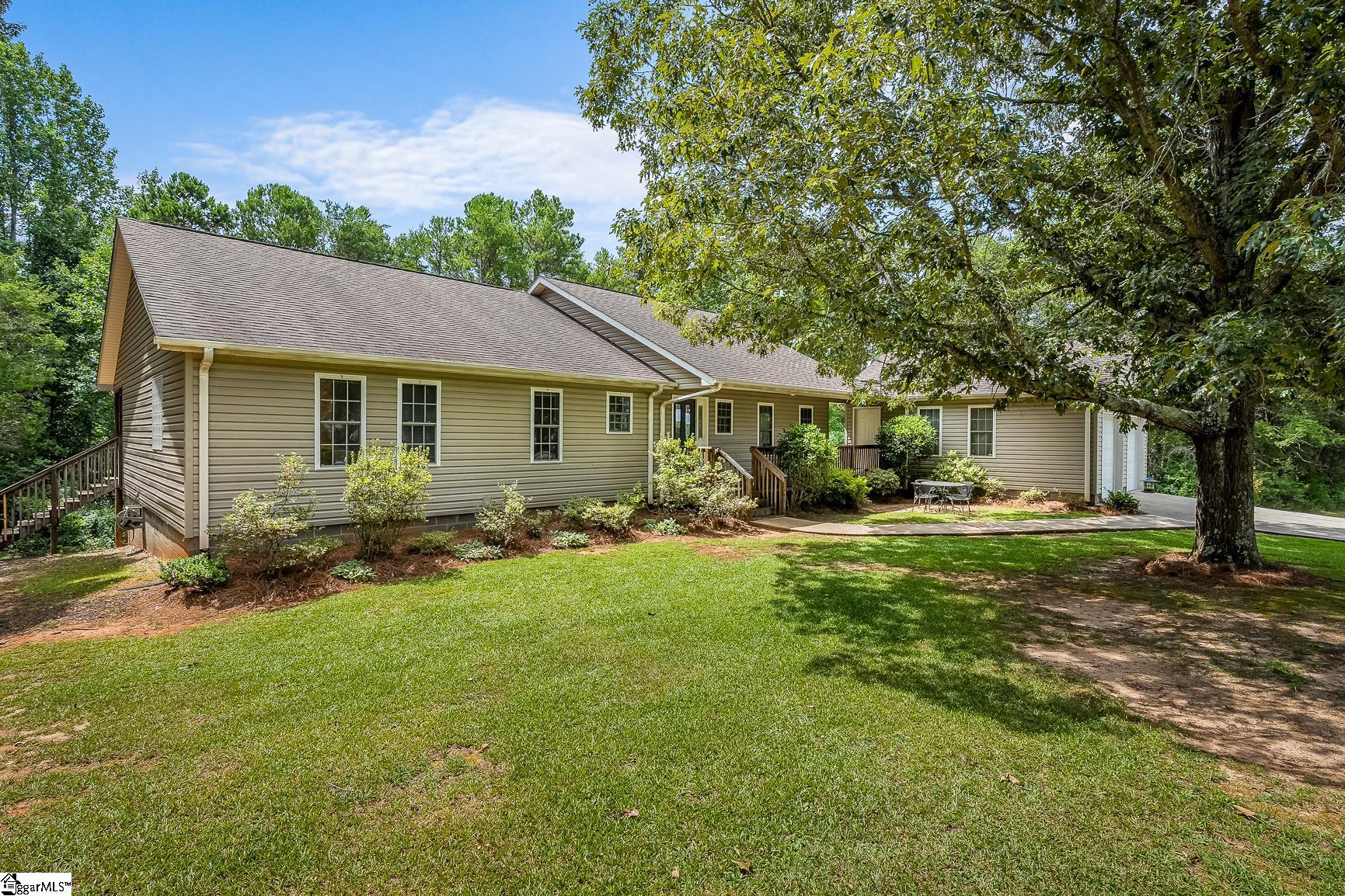 1447 Three Bridges Road