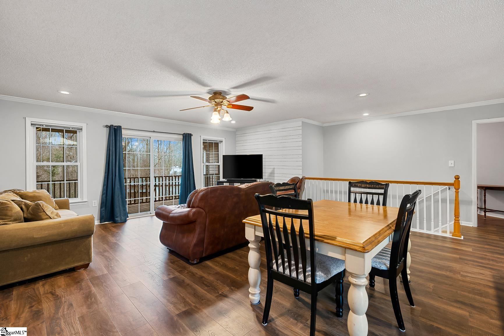 1447 Three Bridges Road
