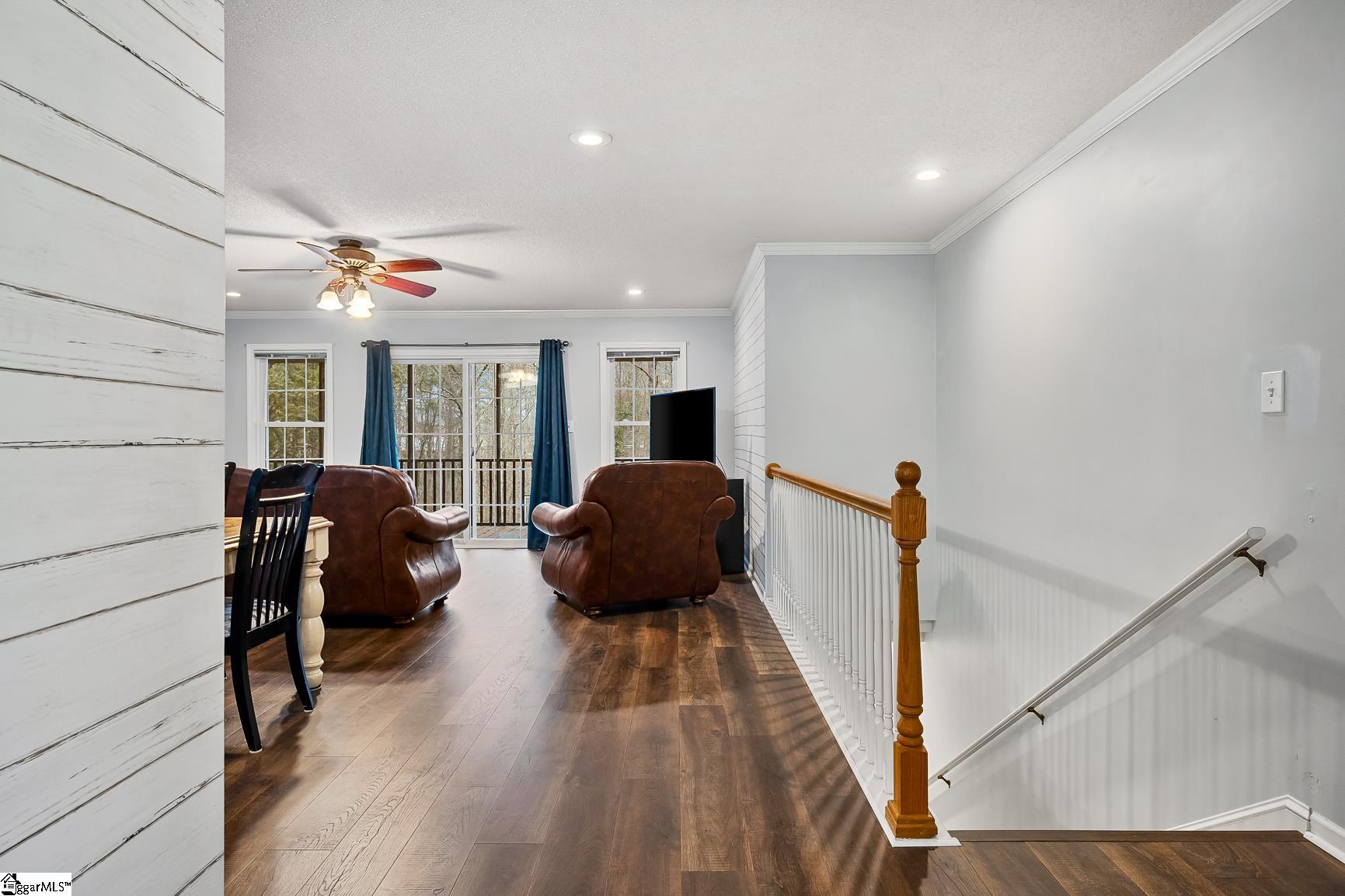1447 Three Bridges Road