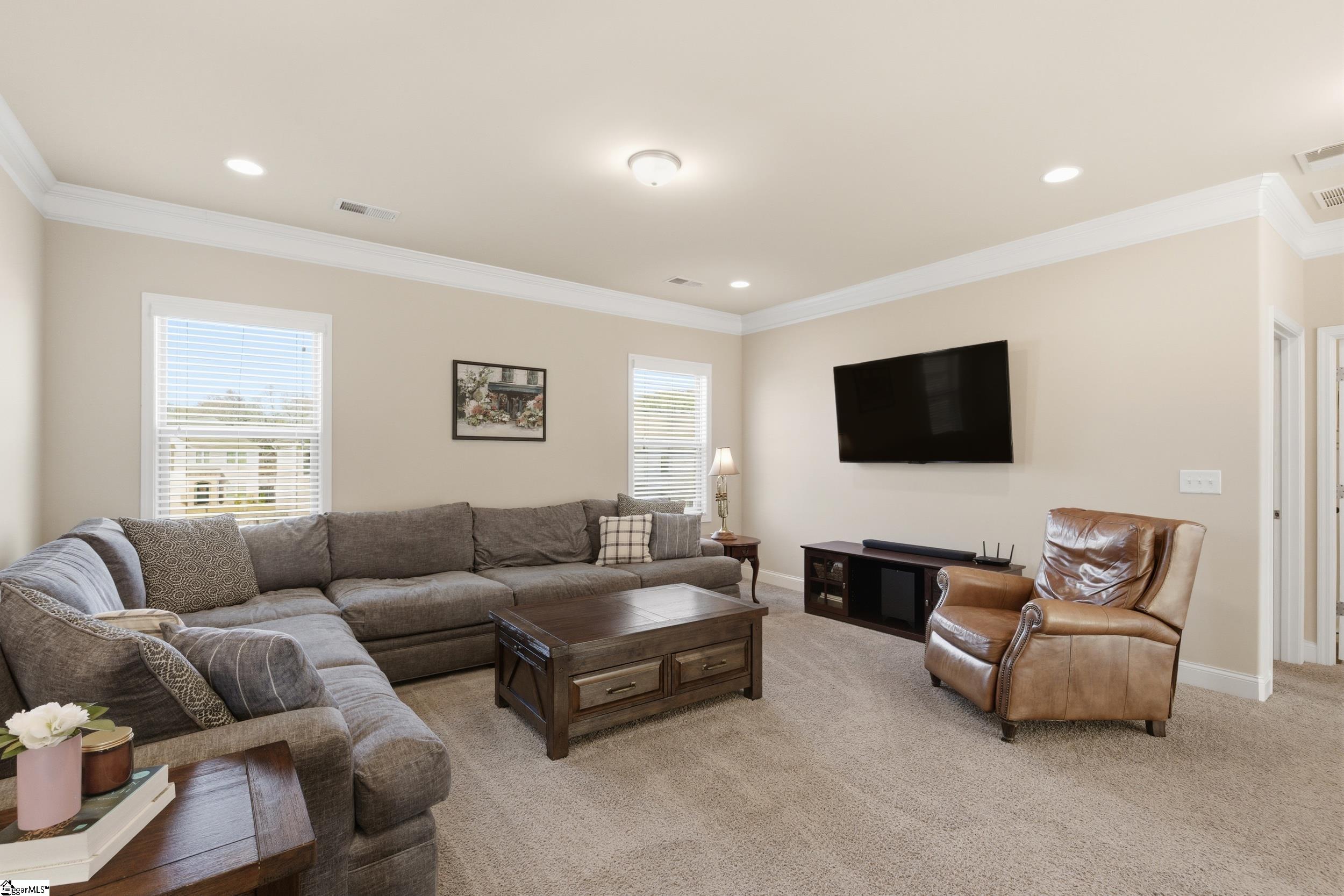 24 Dunsborough Drive