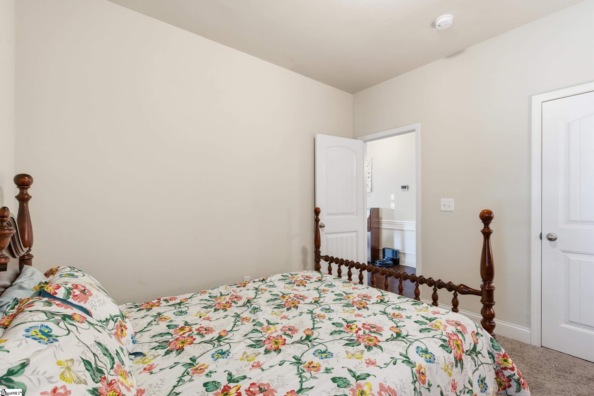 24 Dunsborough Drive