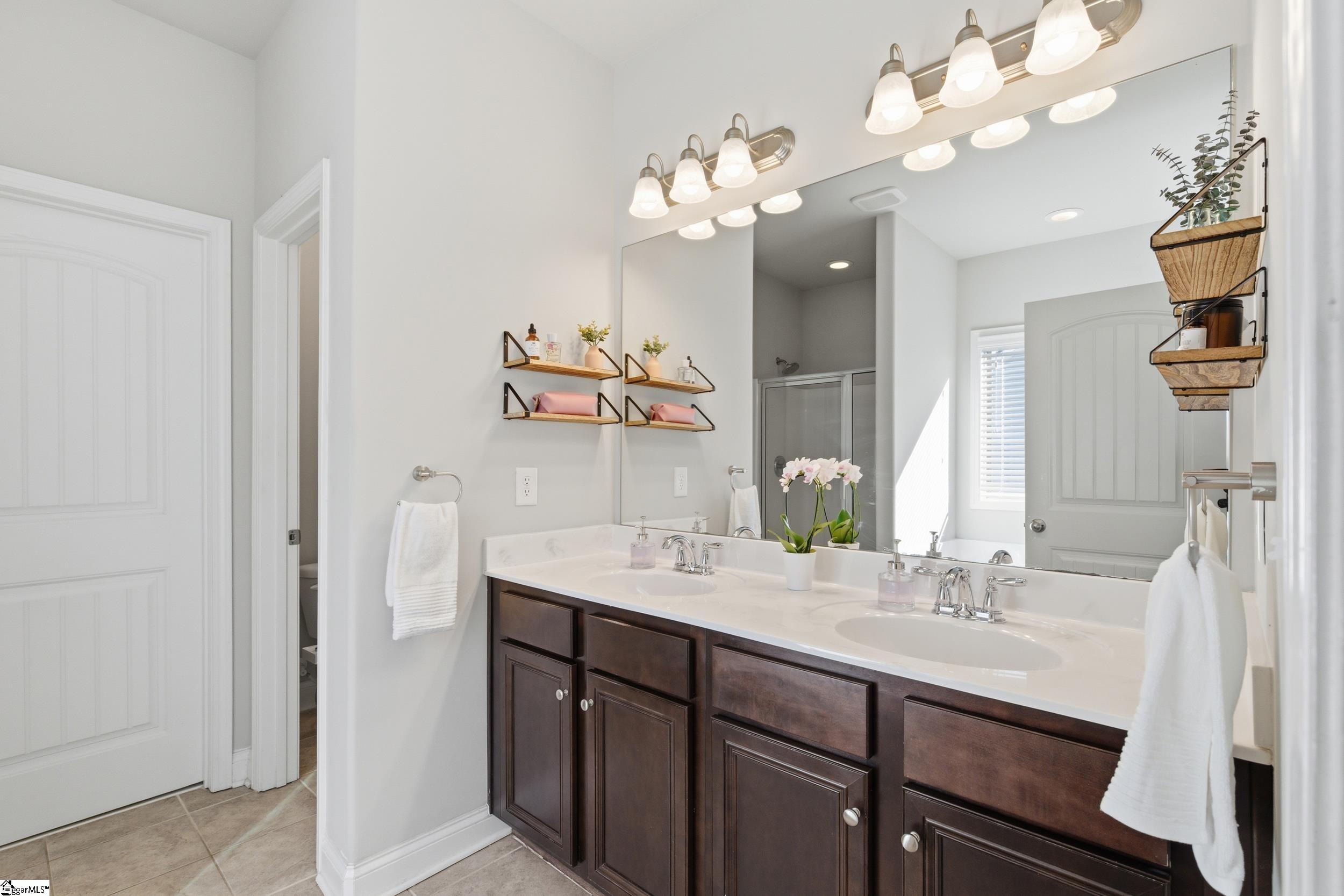 24 Dunsborough Drive