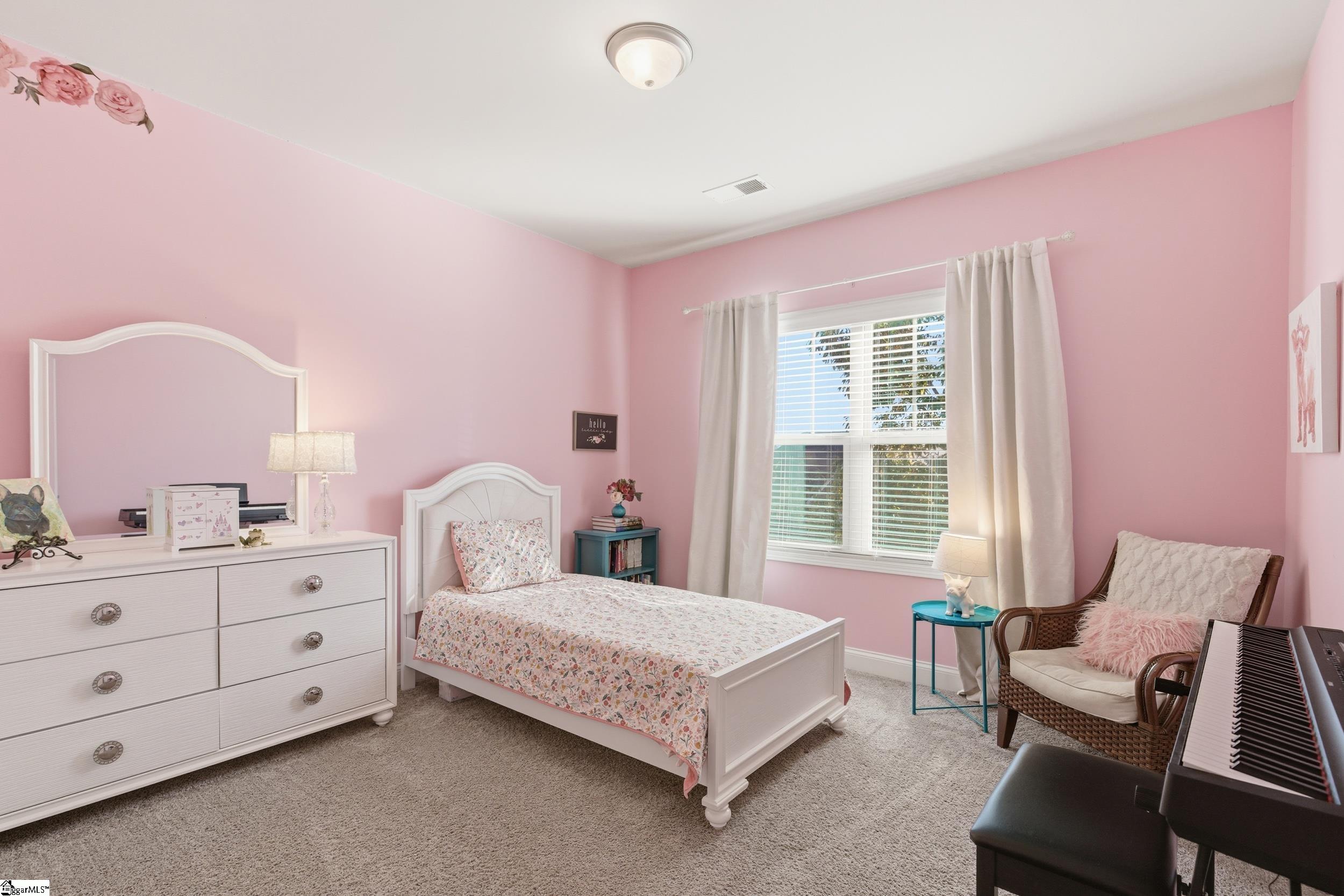 24 Dunsborough Drive