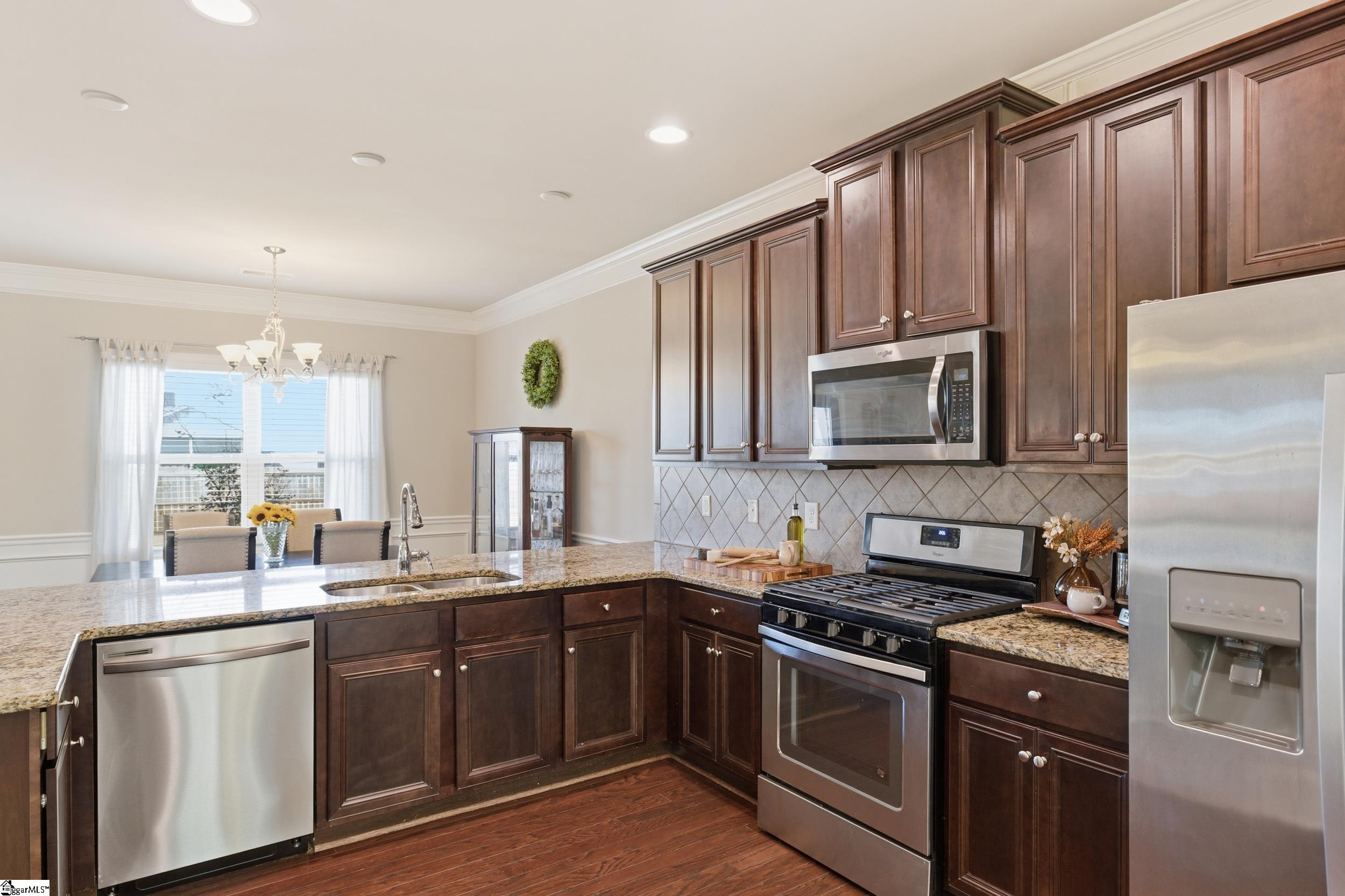 24 Dunsborough Drive