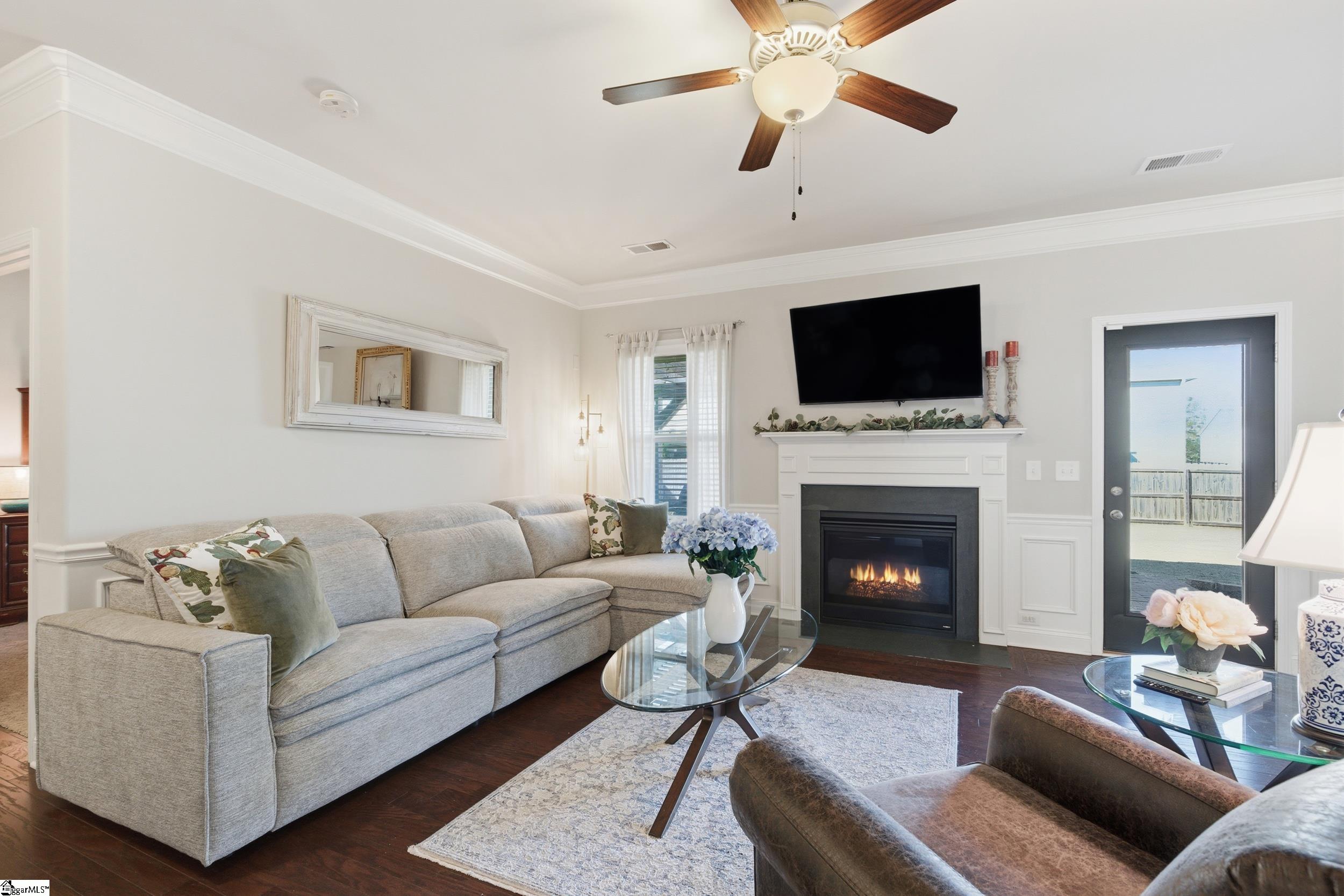 24 Dunsborough Drive