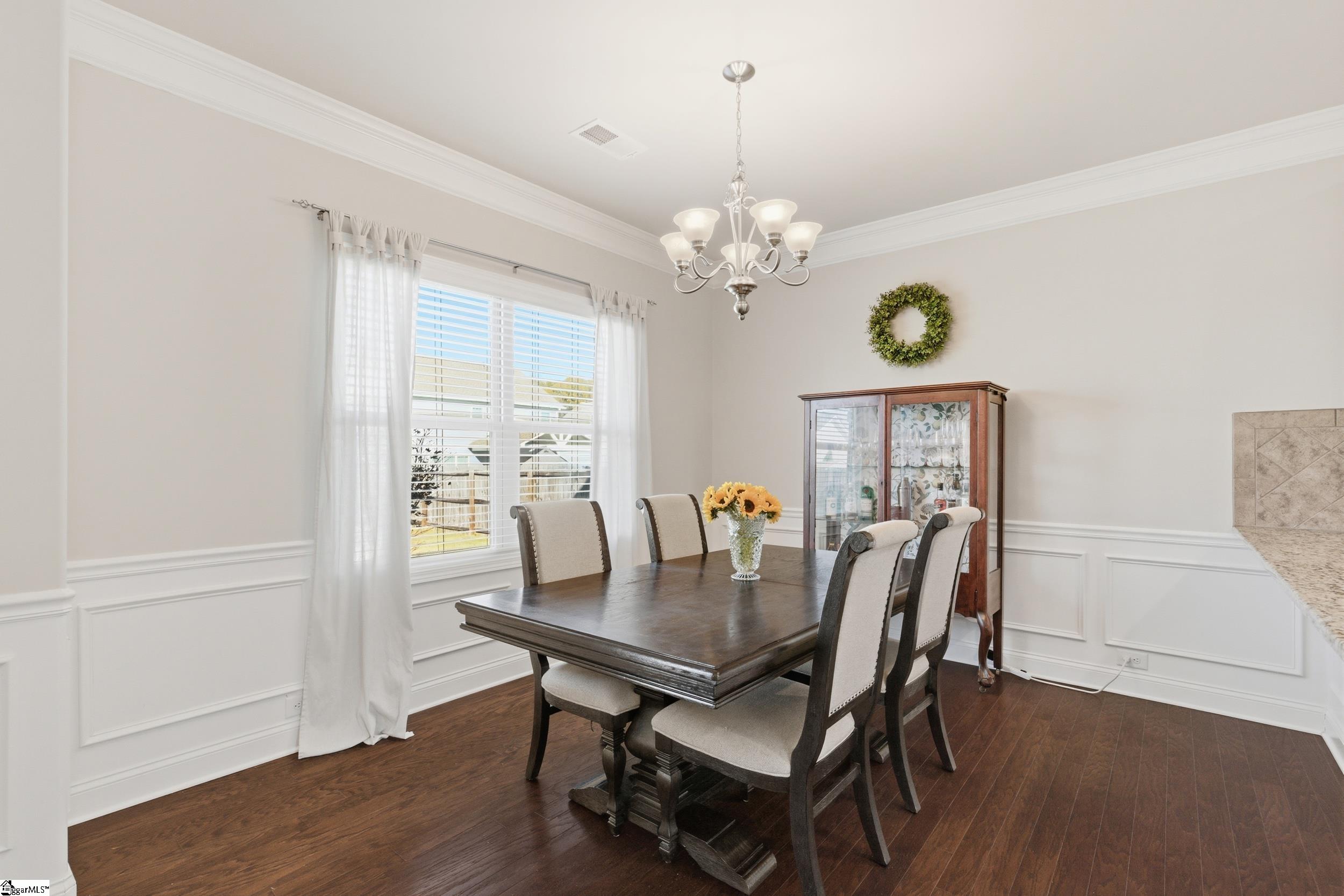 24 Dunsborough Drive