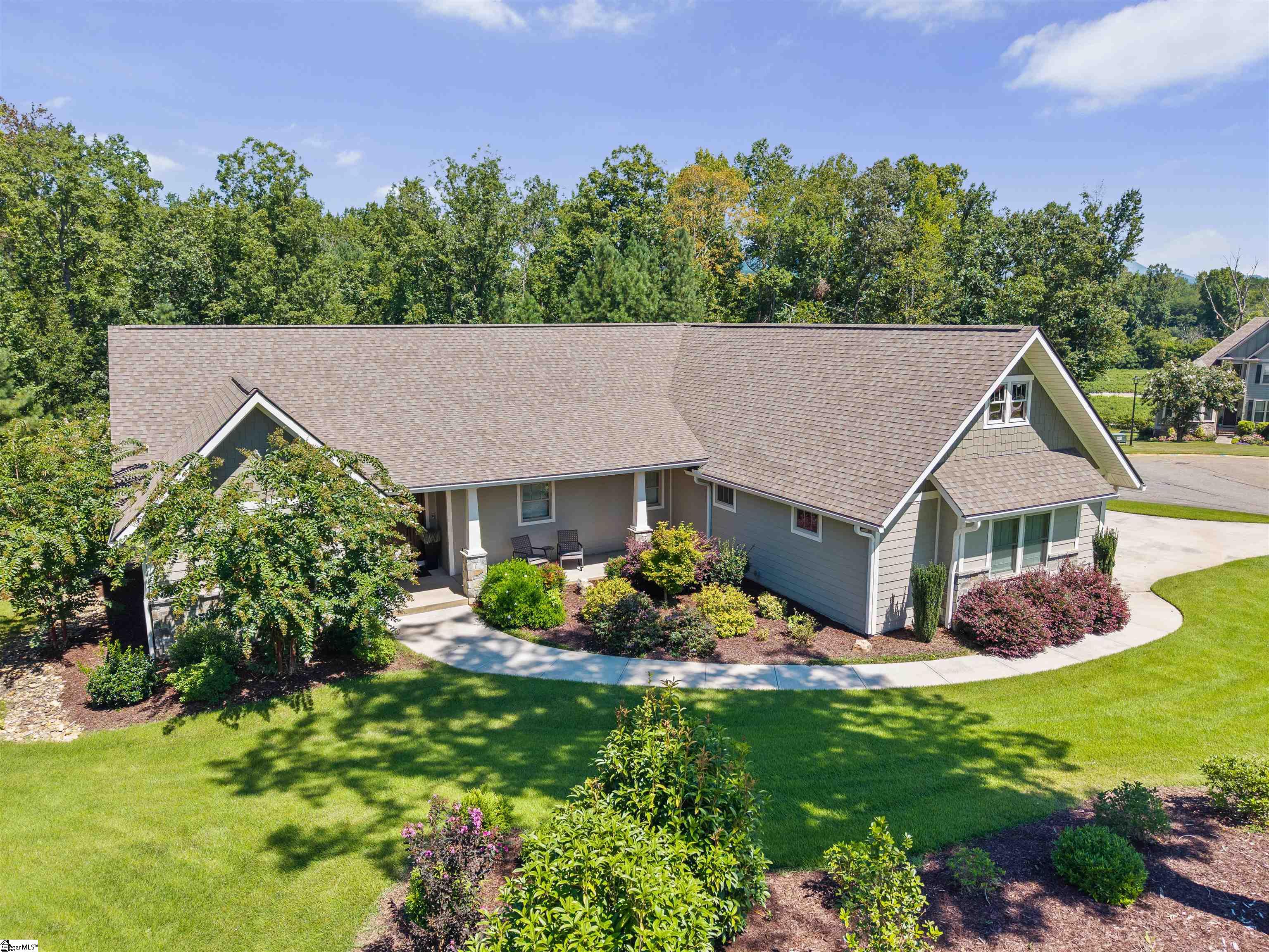 5 Maxfli Court