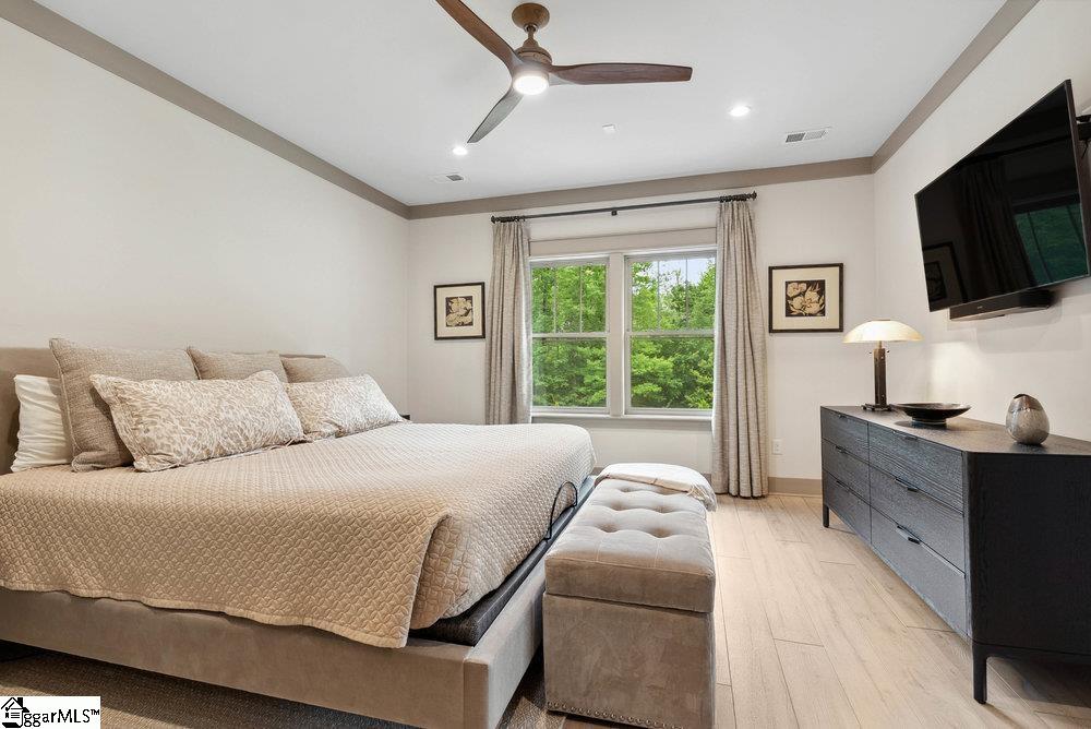 5 Maxfli Court