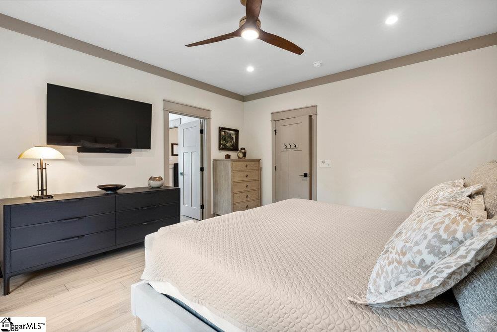 5 Maxfli Court