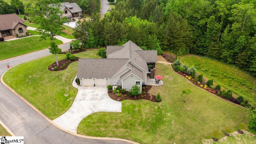 5 Maxfli Court