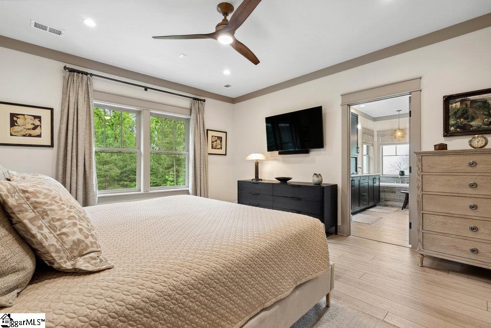5 Maxfli Court