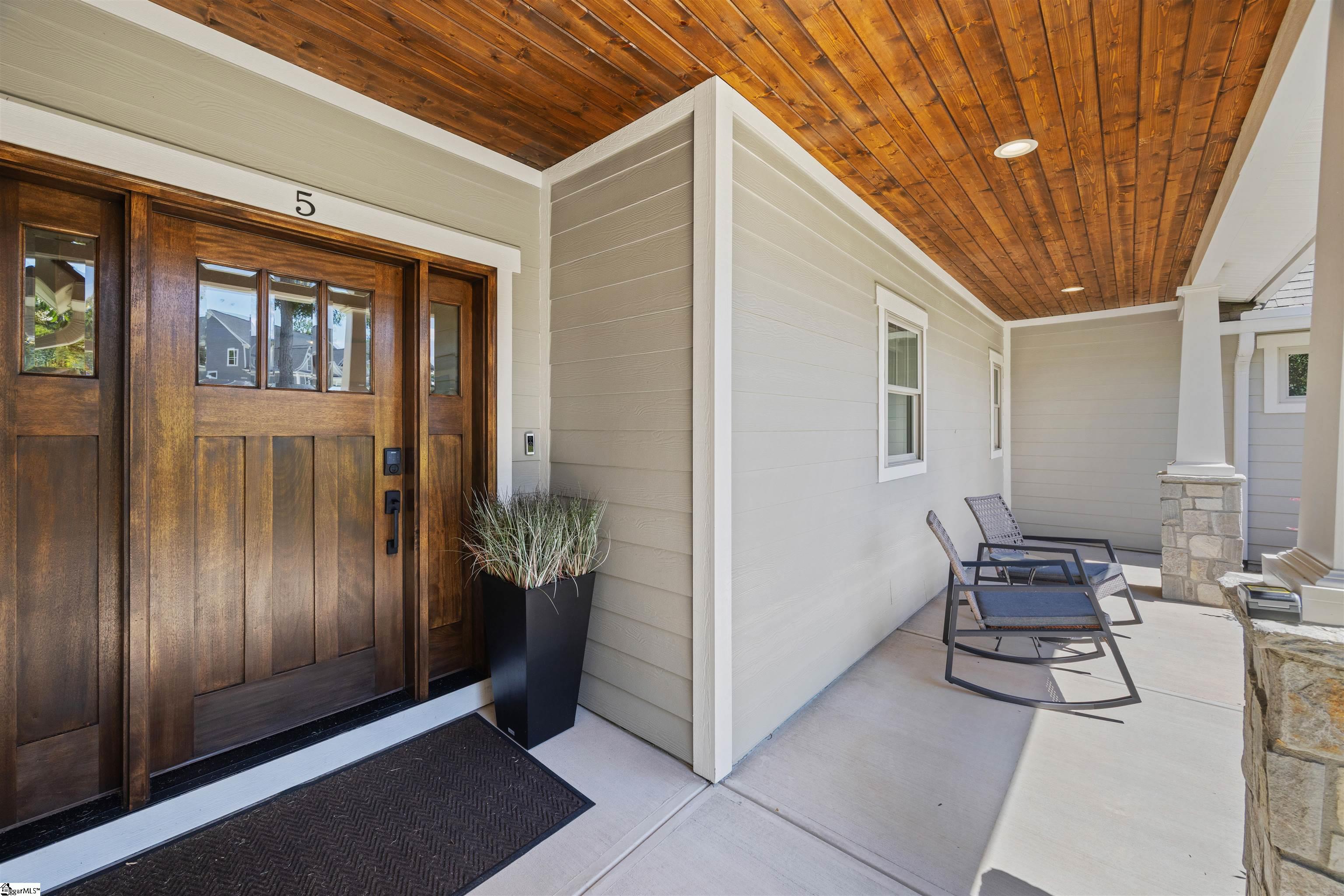 5 Maxfli Court
