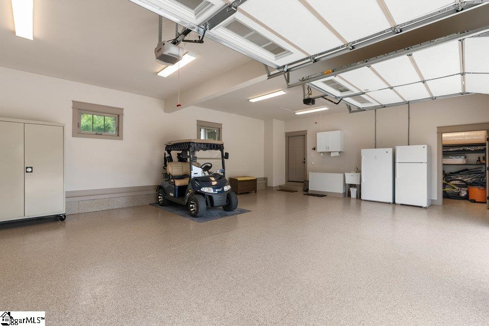 5 Maxfli Court