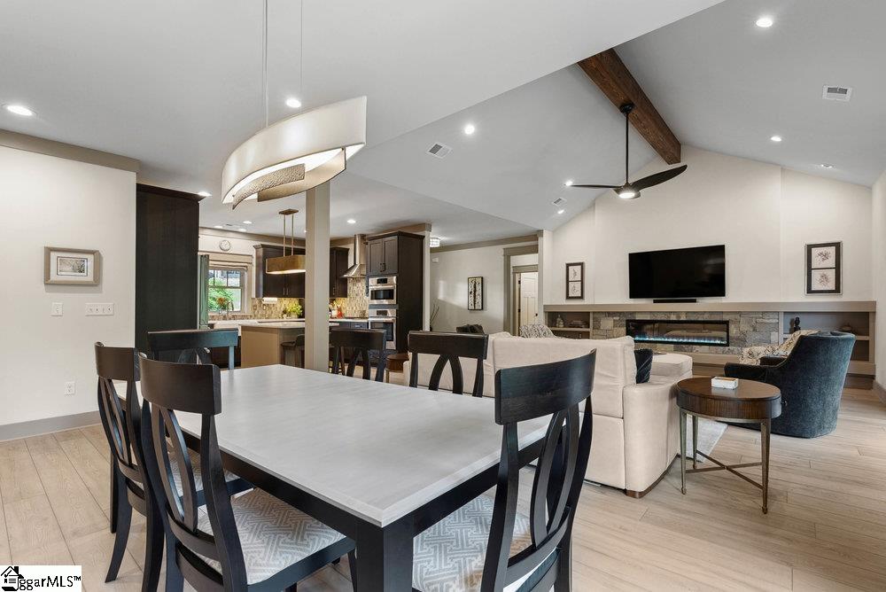5 Maxfli Court