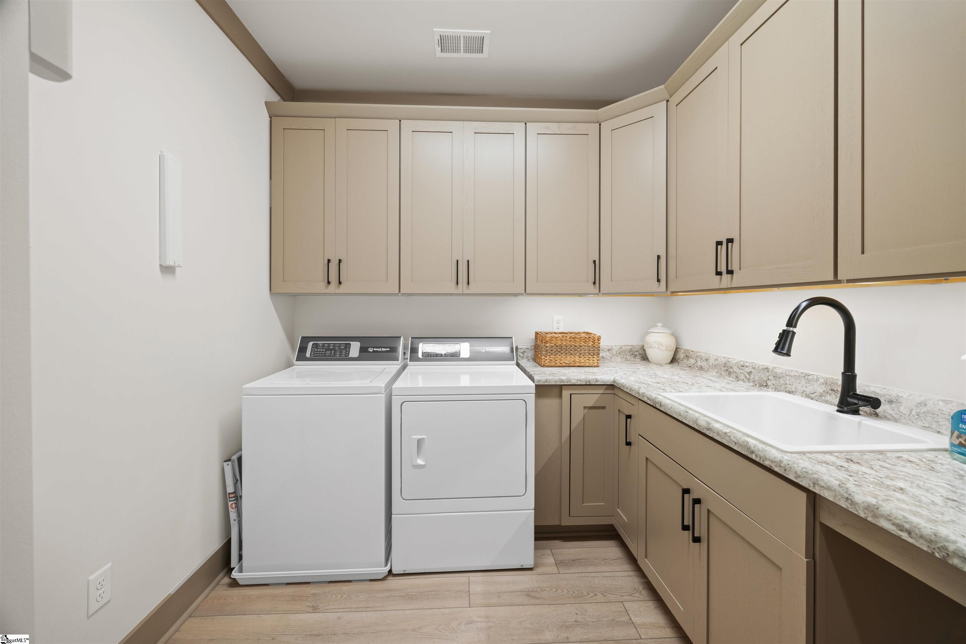 5 Maxfli Court