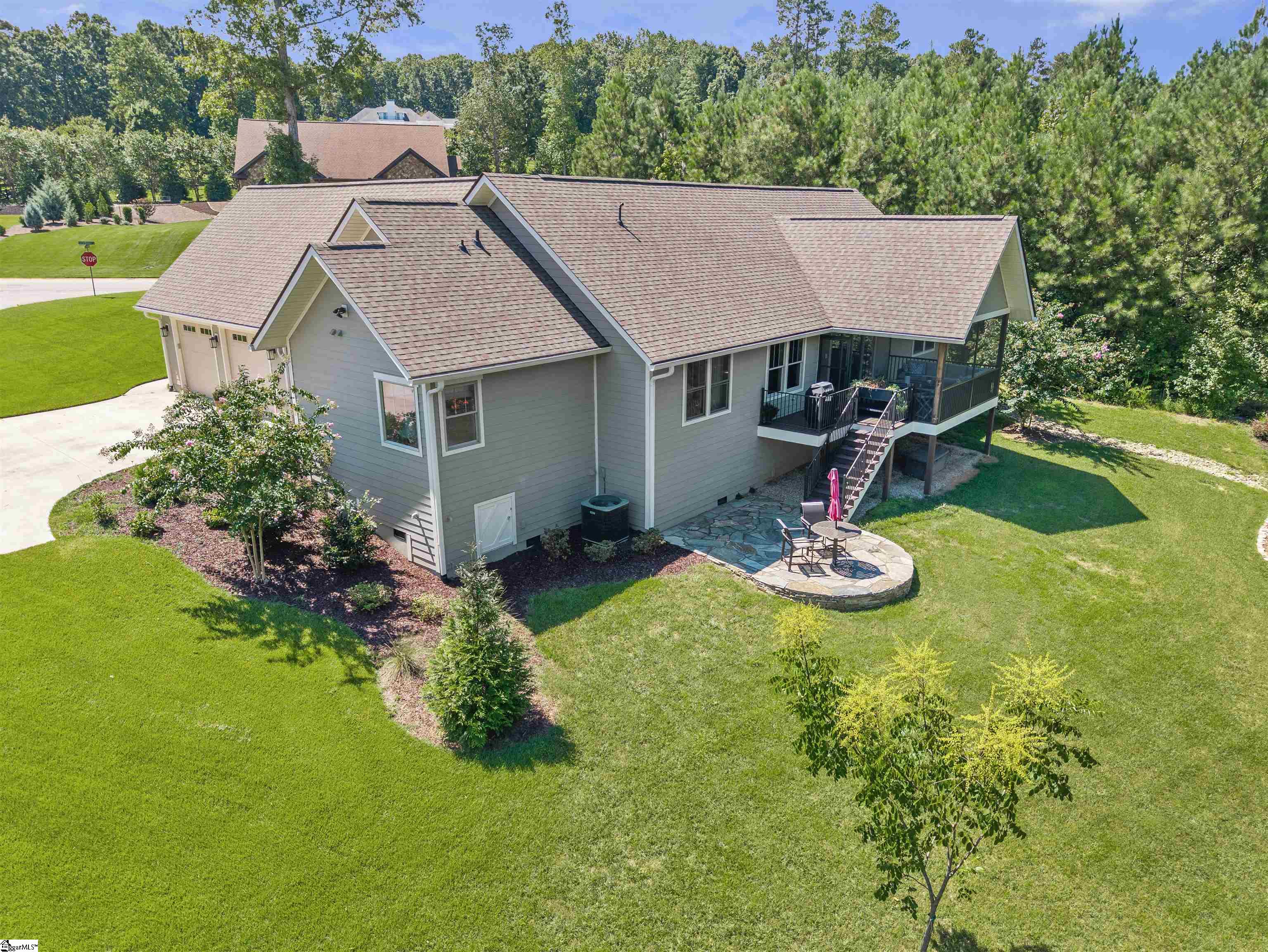 5 Maxfli Court
