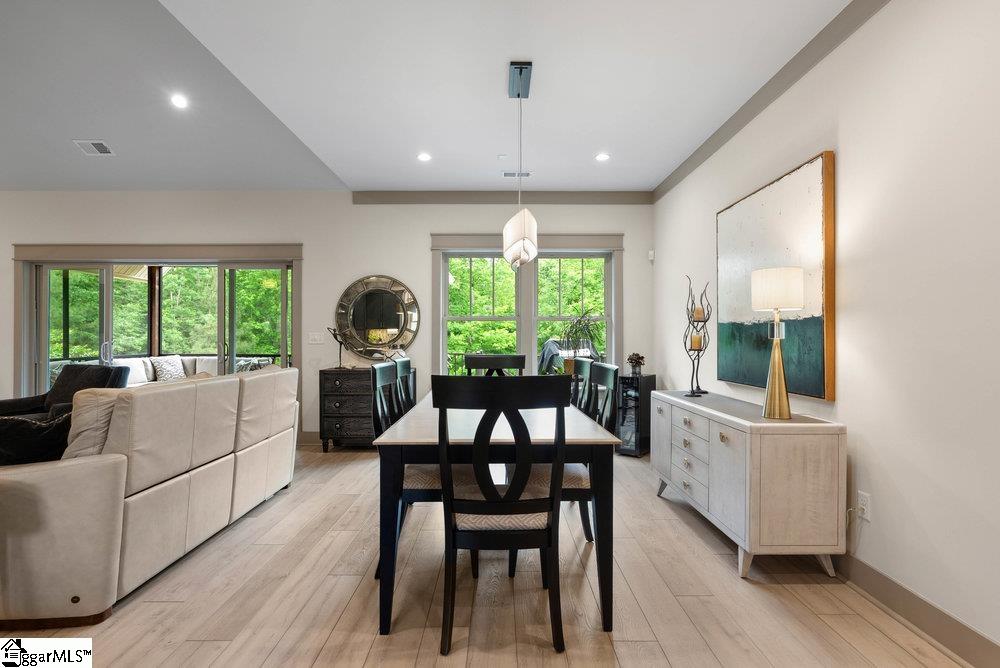 5 Maxfli Court