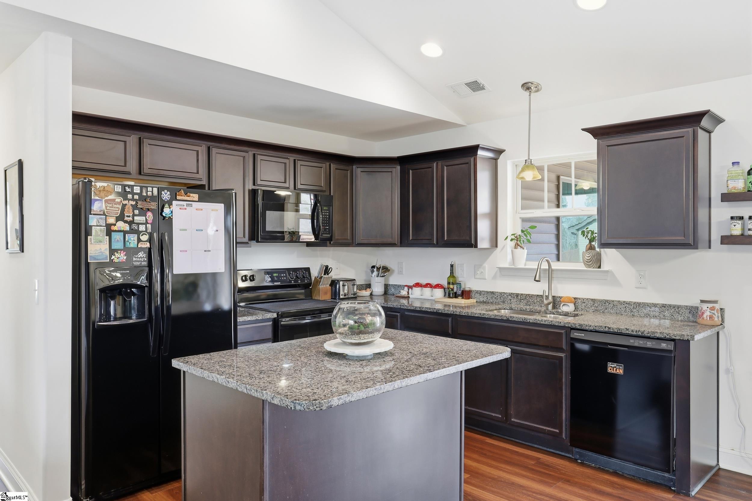 101 Forest Ridge Way