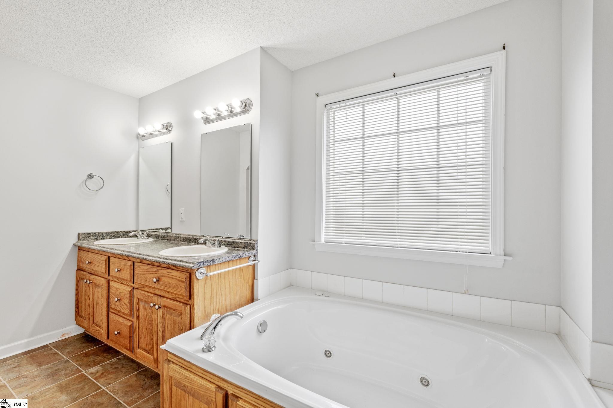 101 Oak Leaf Court