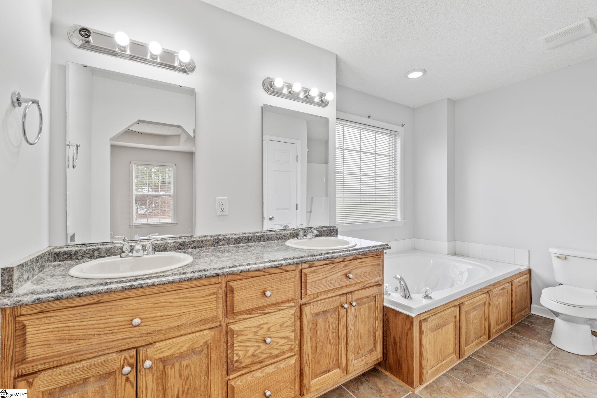 101 Oak Leaf Court