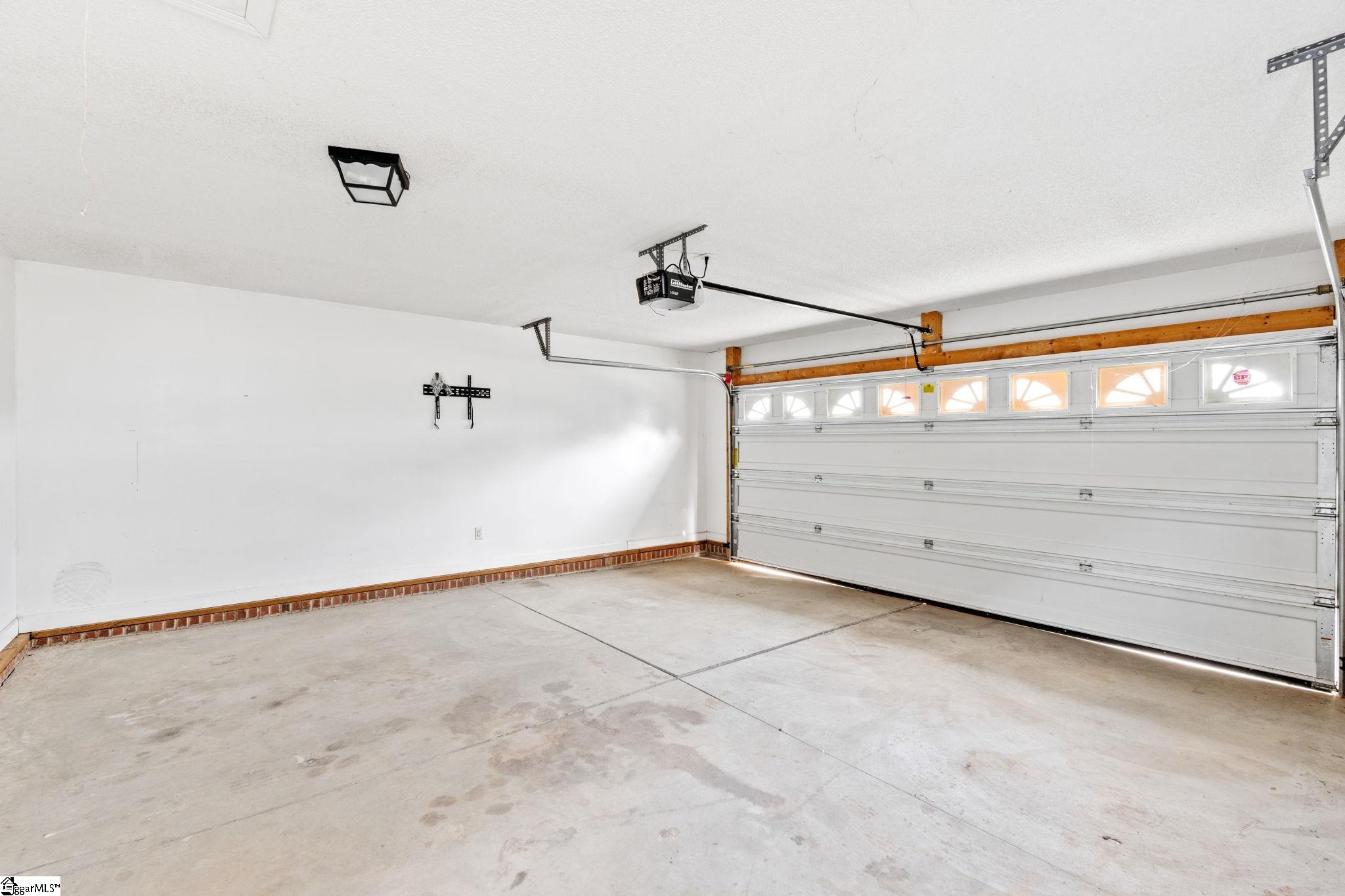 101 Oak Leaf Court