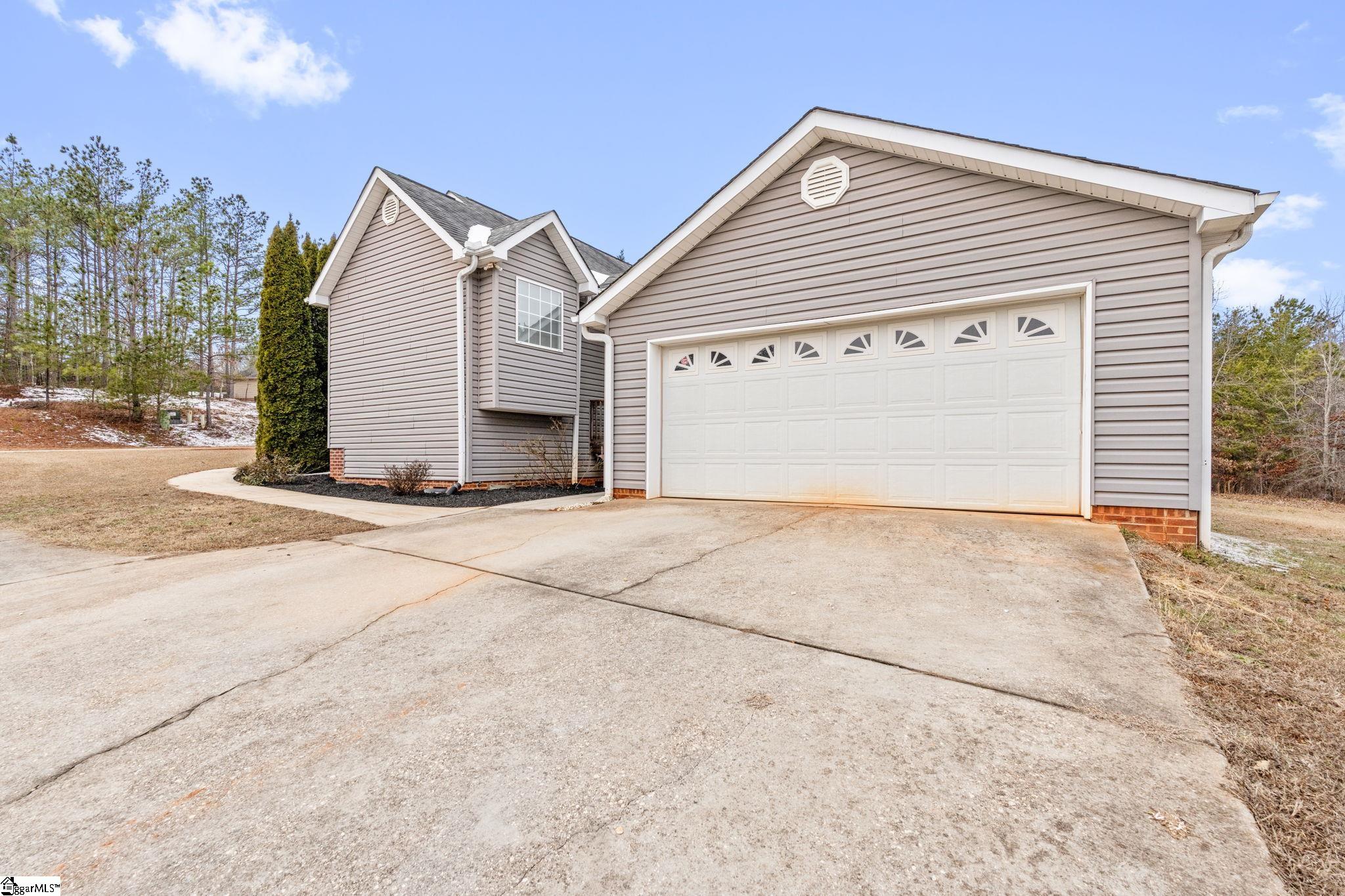 101 Oak Leaf Court