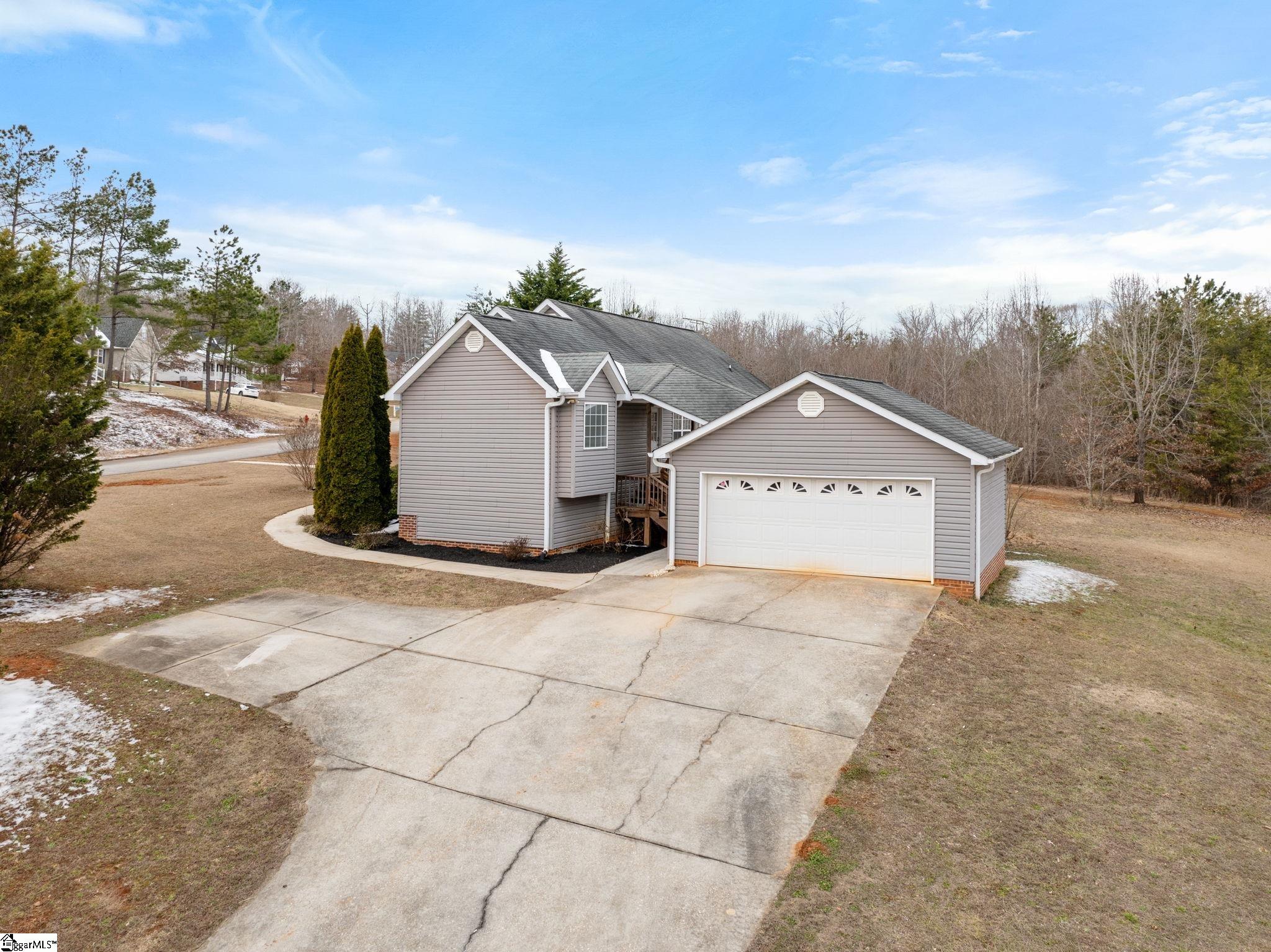 101 Oak Leaf Court