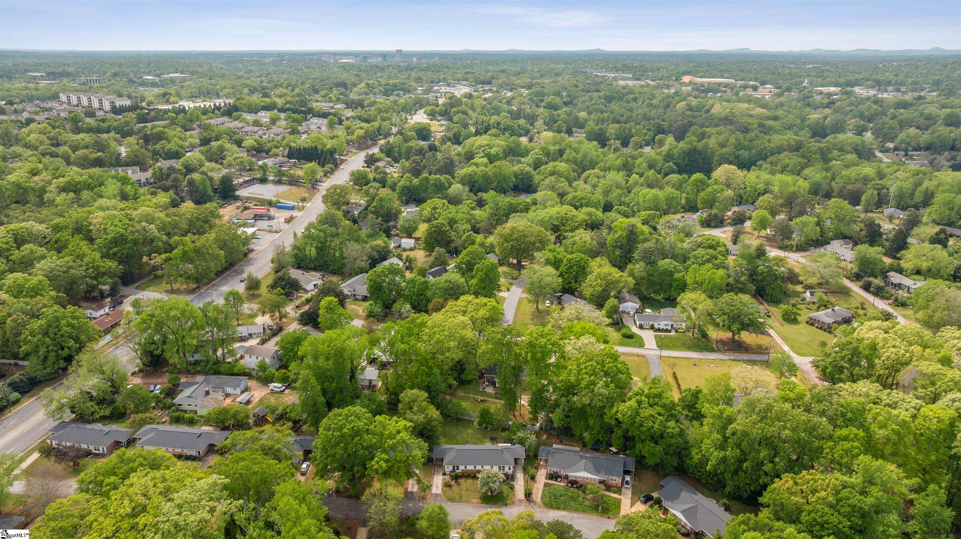 18 Twelve Oaks Terrace
