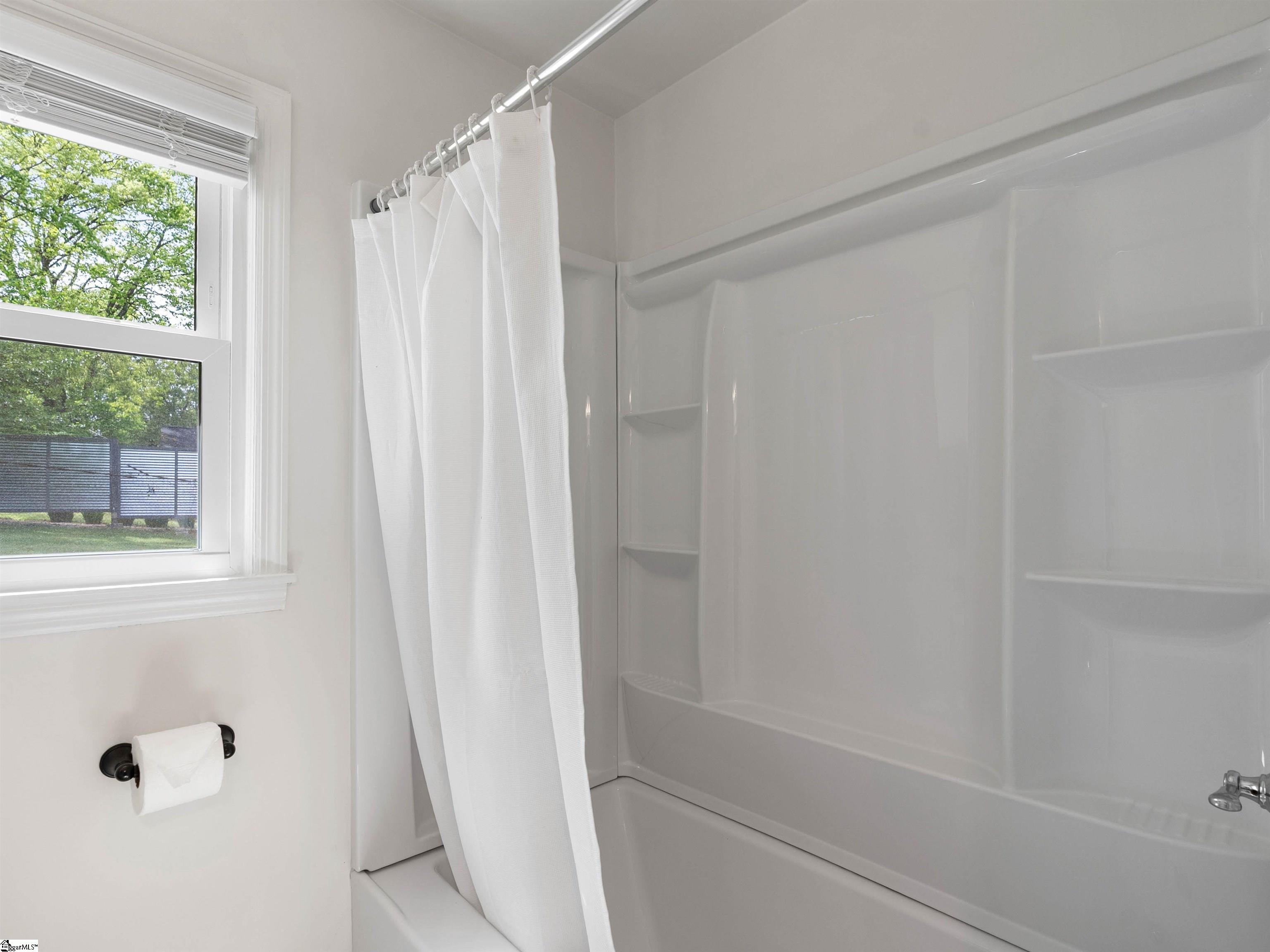 18 Twelve Oaks Terrace