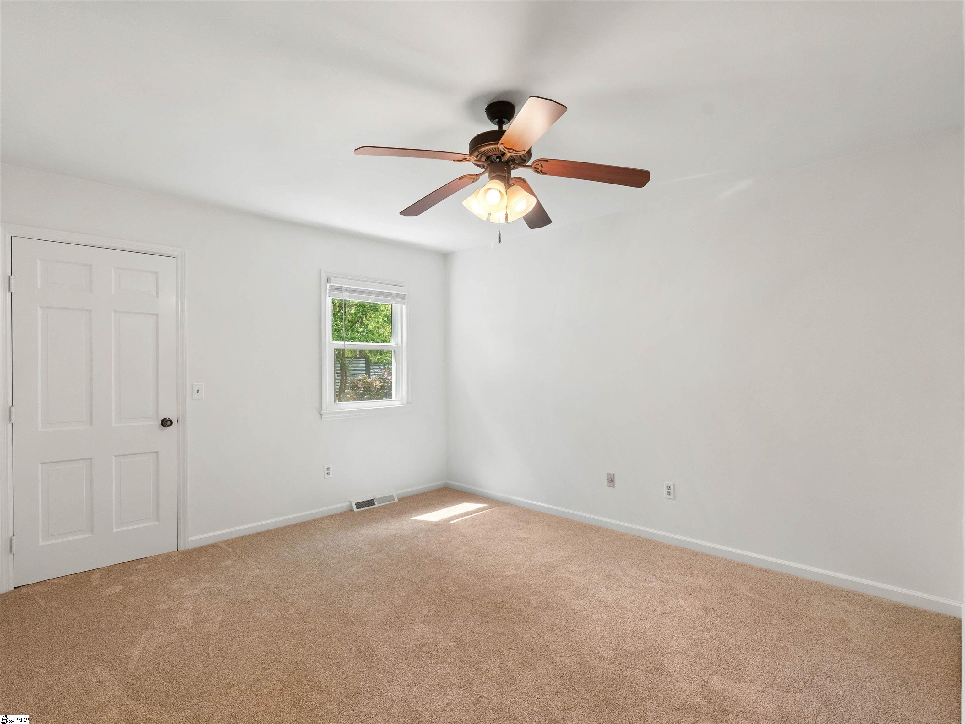 18 Twelve Oaks Terrace