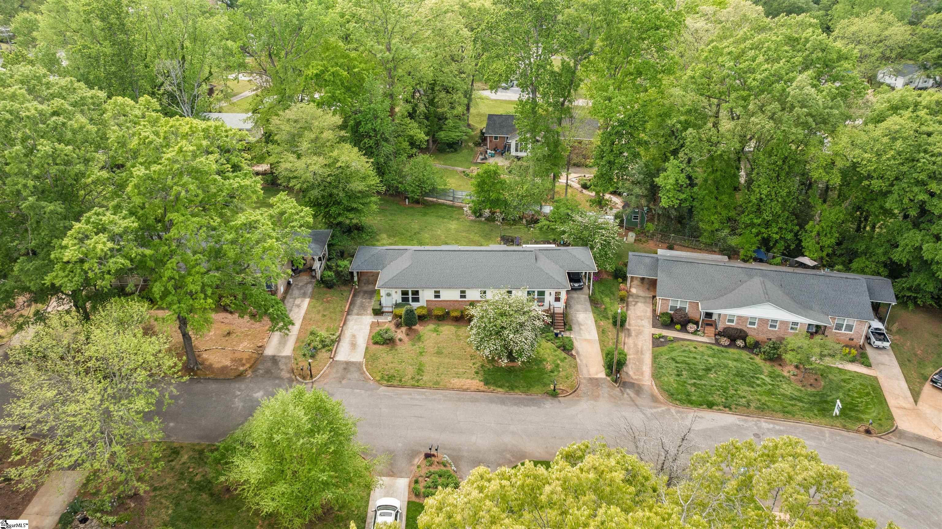 18 Twelve Oaks Terrace