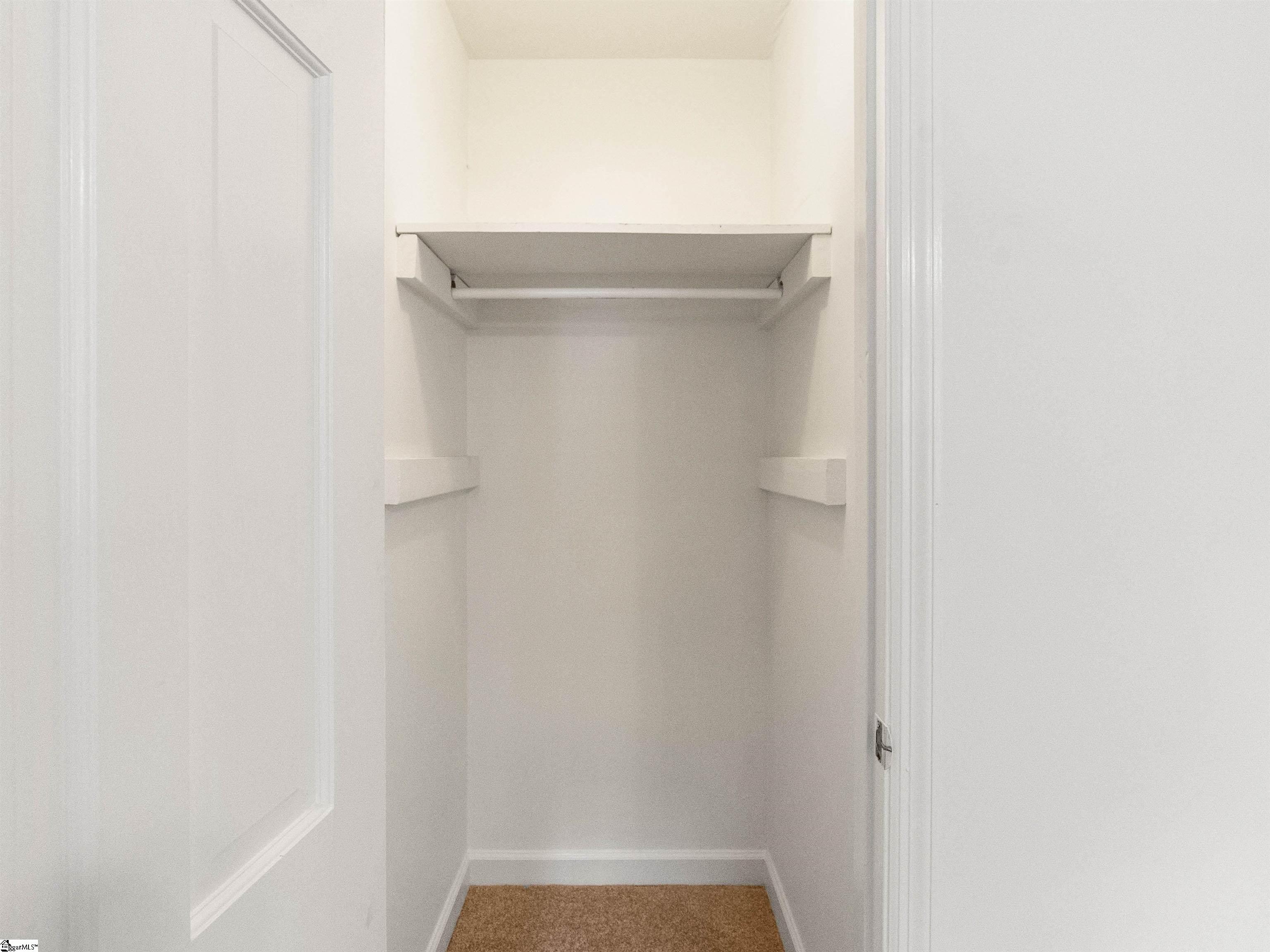18 Twelve Oaks Terrace