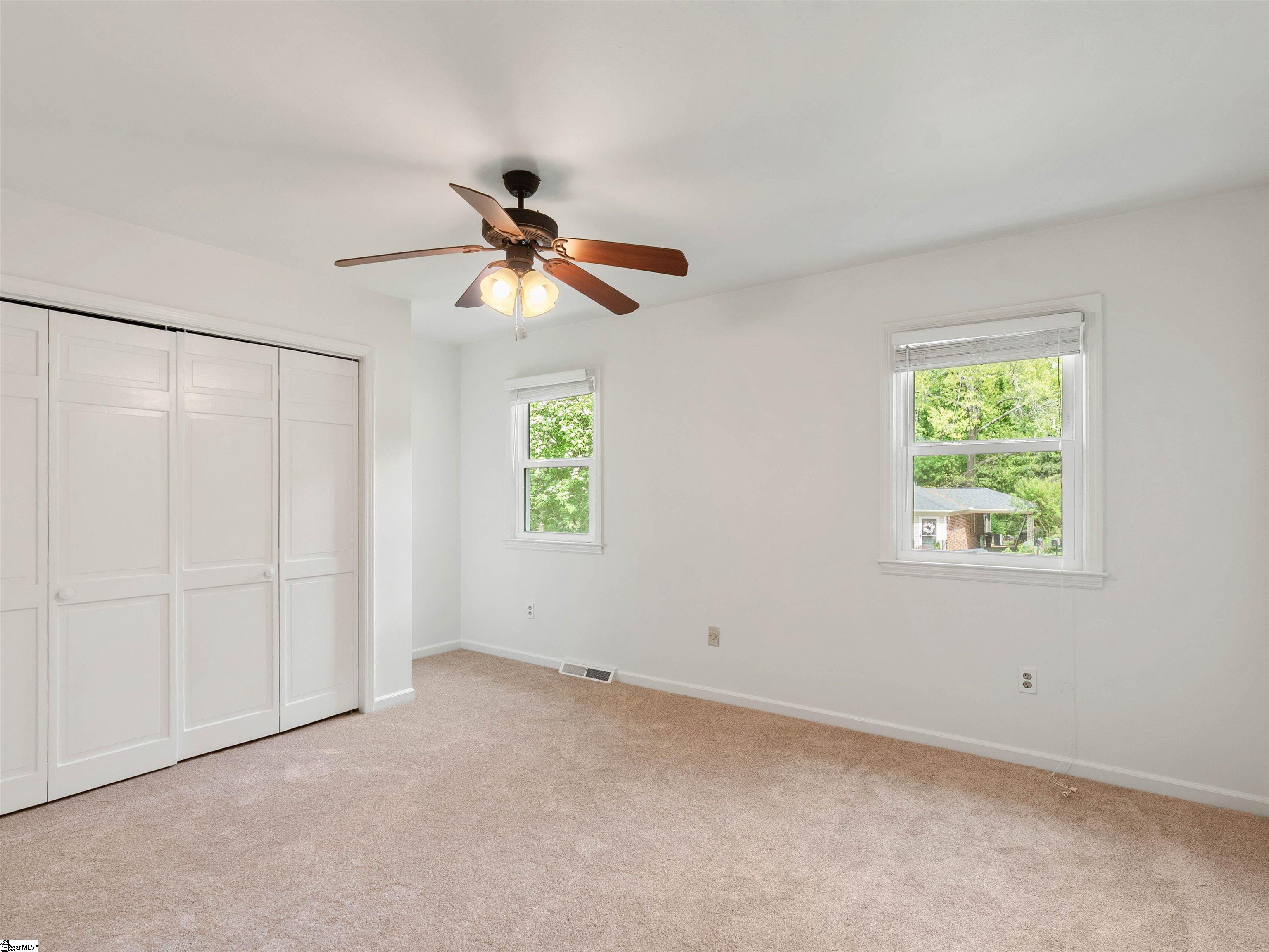 18 Twelve Oaks Terrace