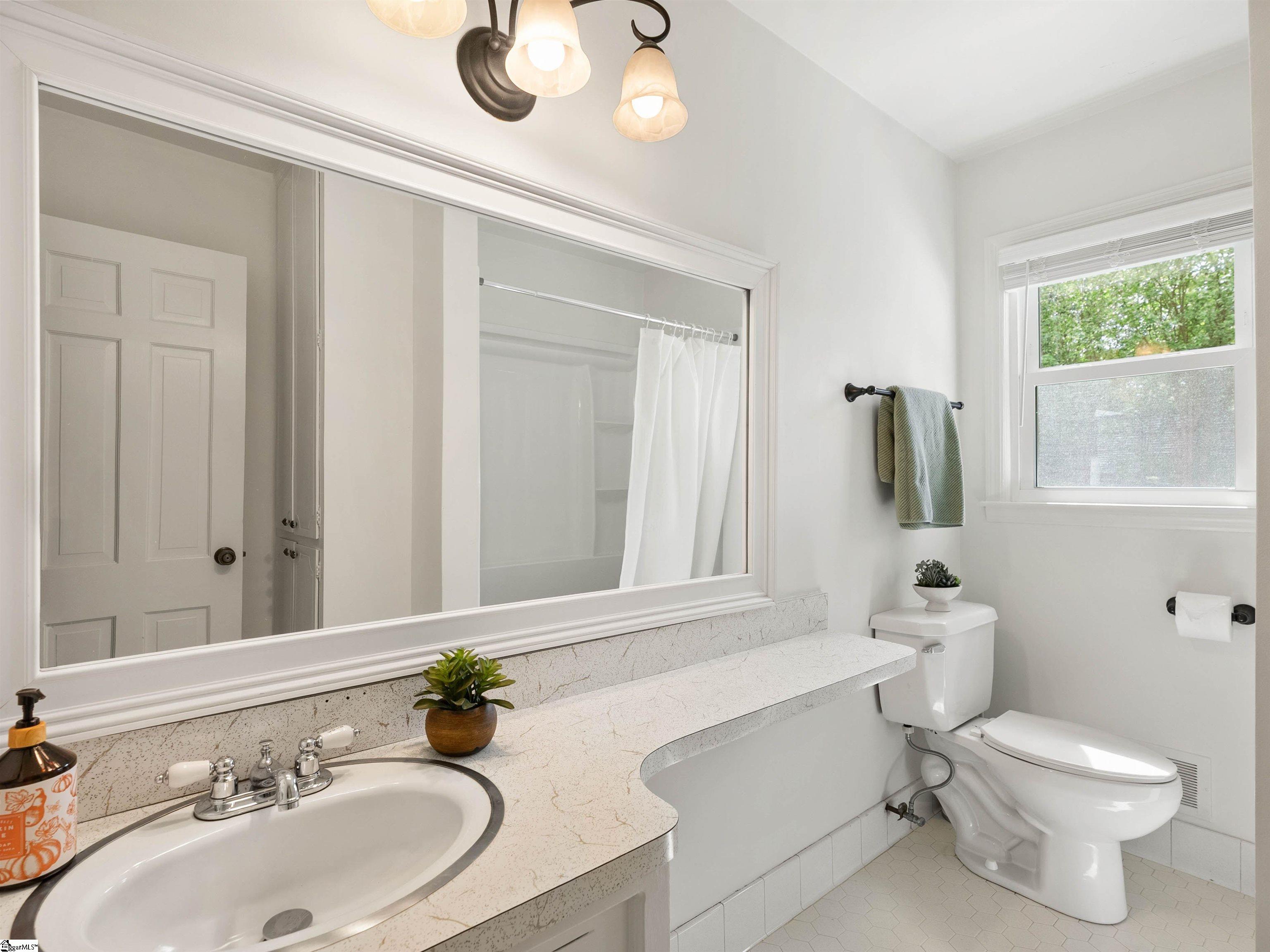 18 Twelve Oaks Terrace