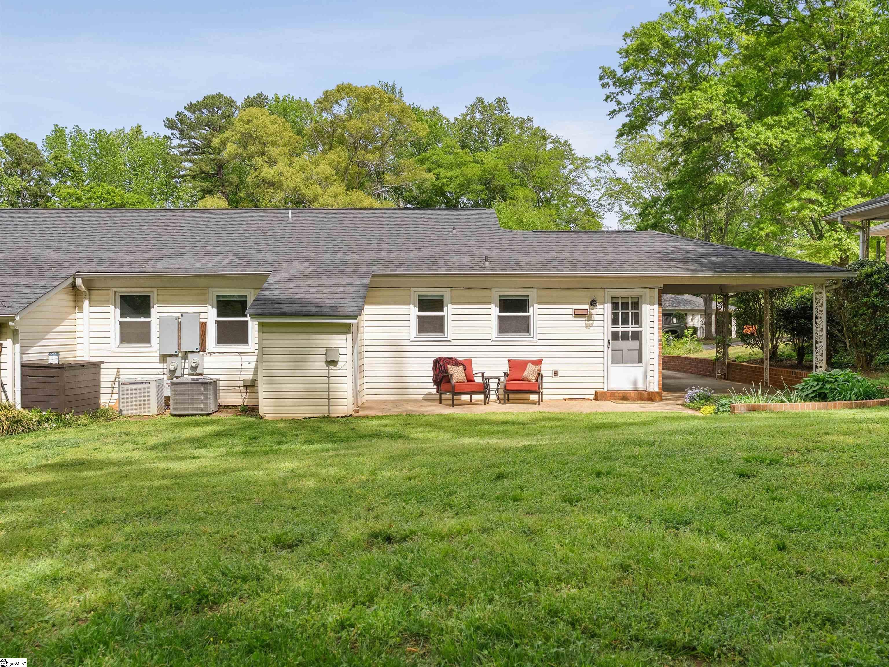 18 Twelve Oaks Terrace