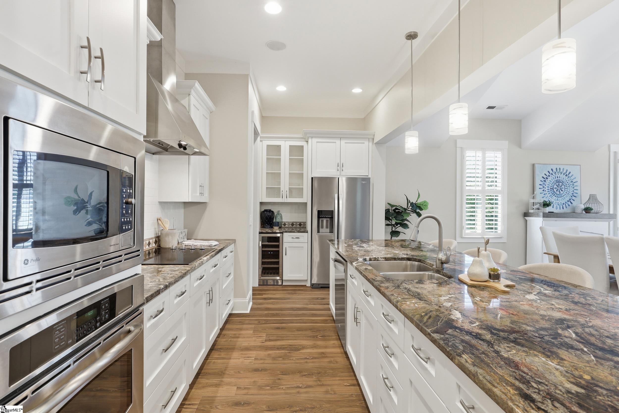 106 W Park Avenue Apt B