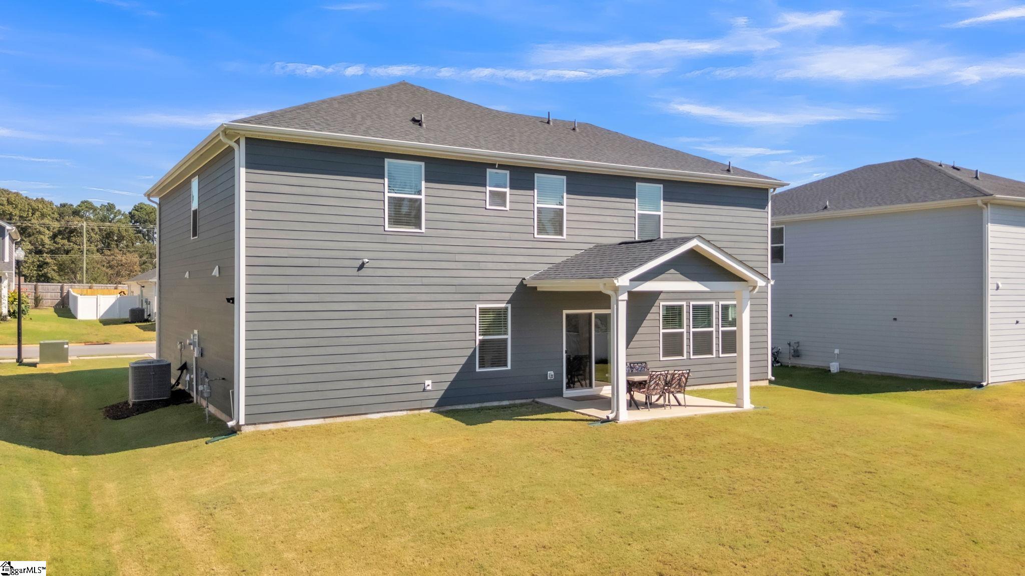 328 Roderick Lane