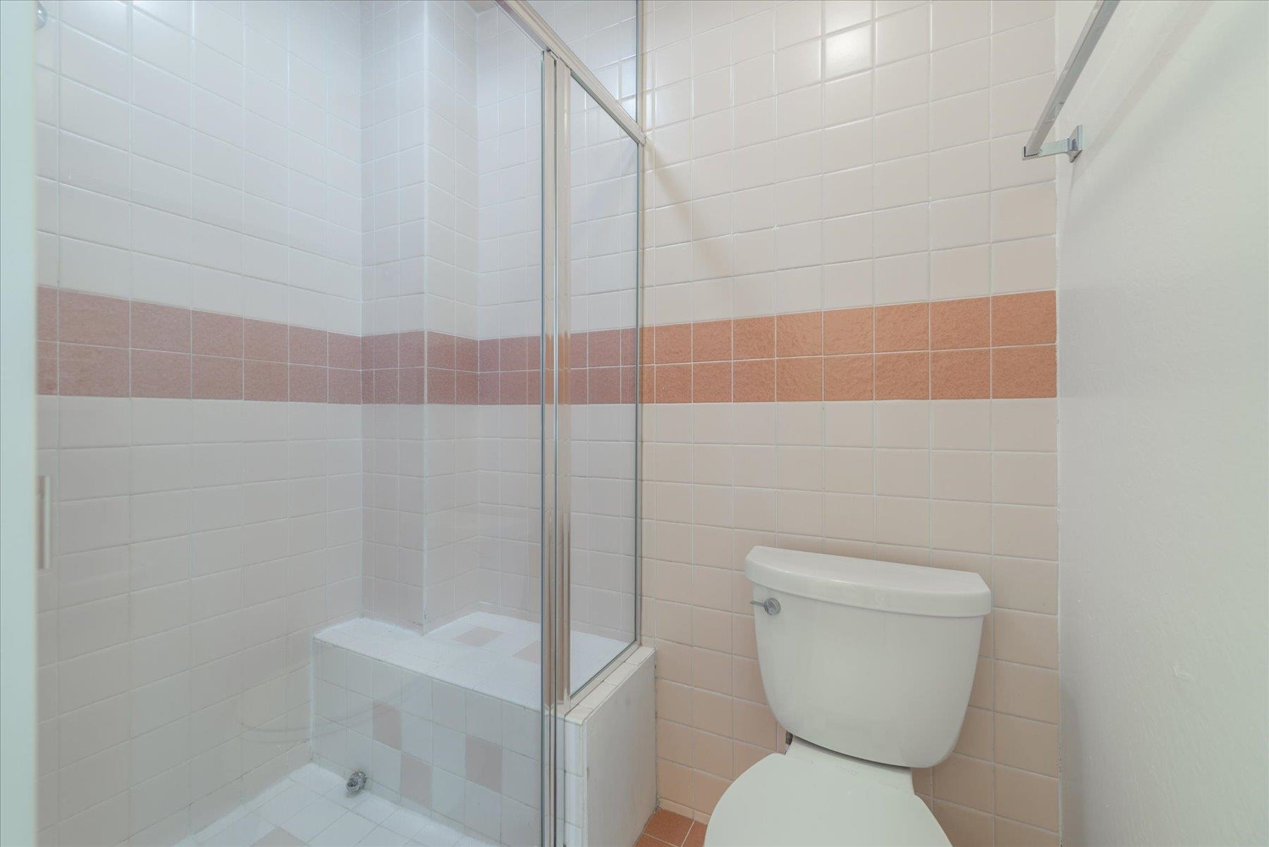 3101 Lake Forest Road Unit: 42