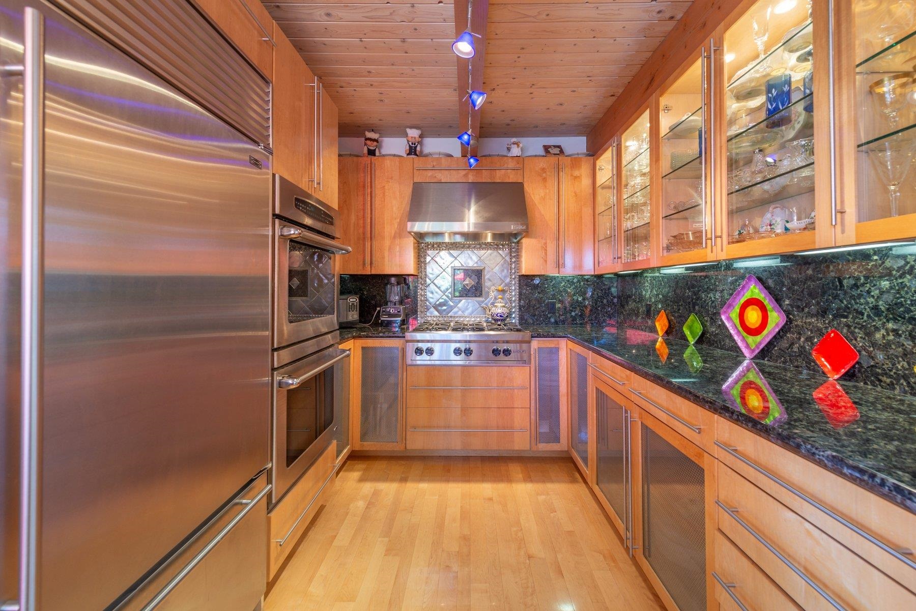 9033 Scenic Drive