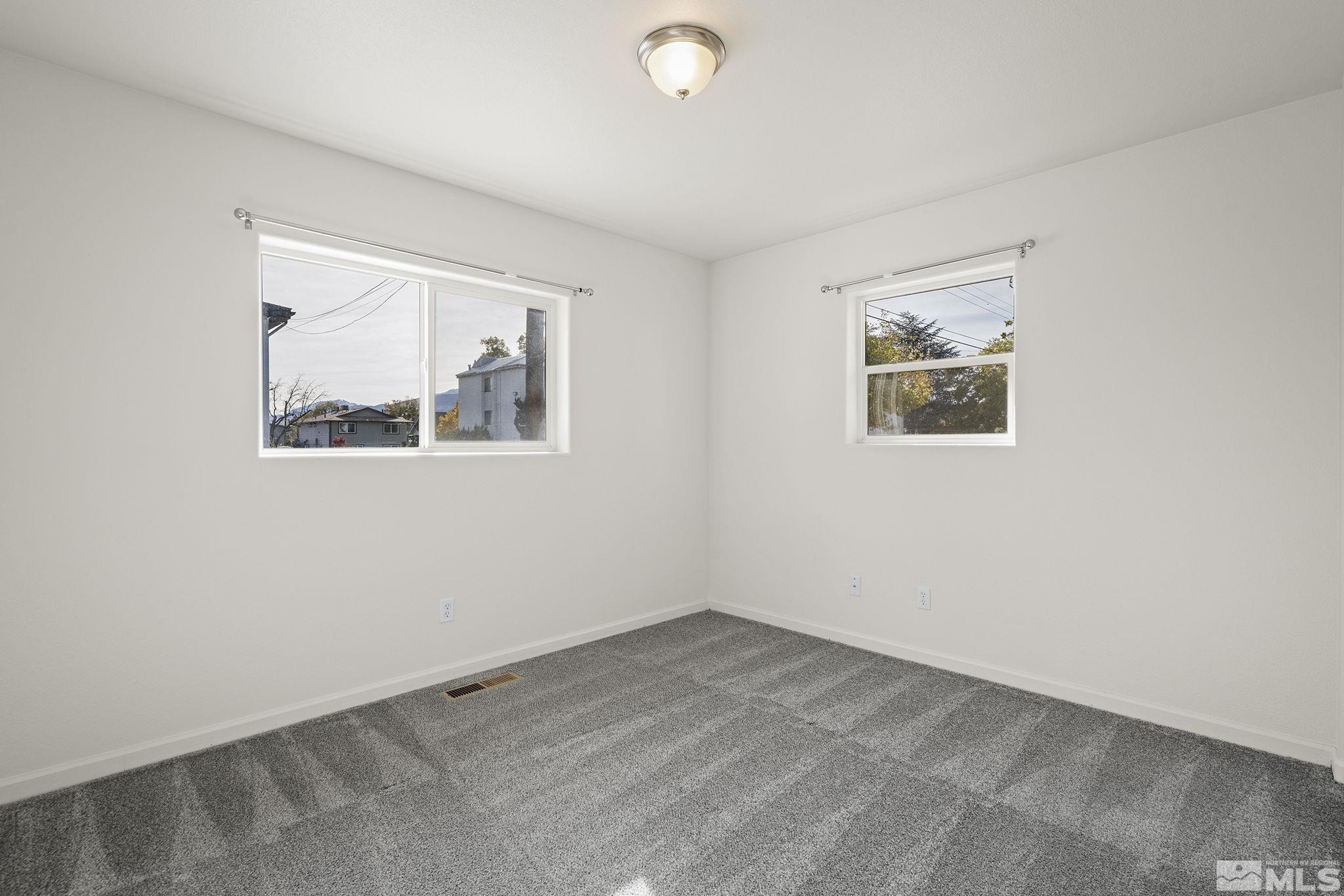 328 Roberts Street