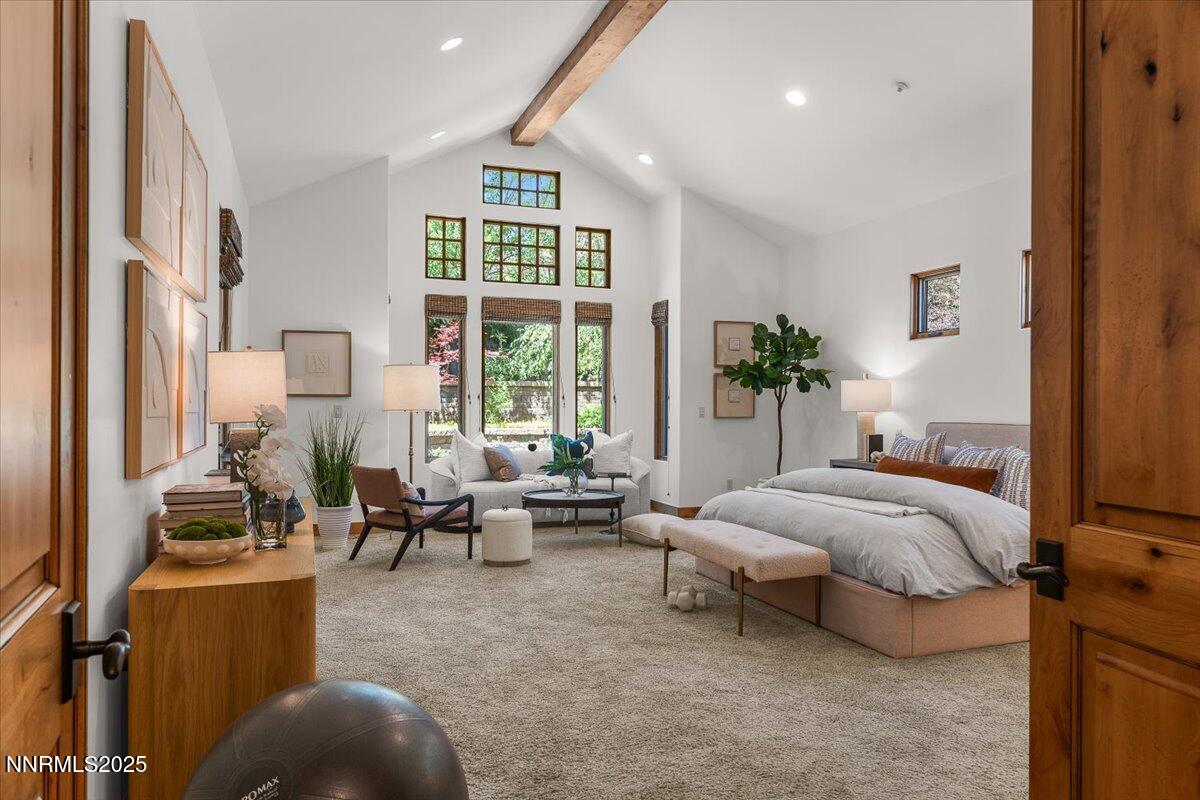 5695 Alpinista Circle