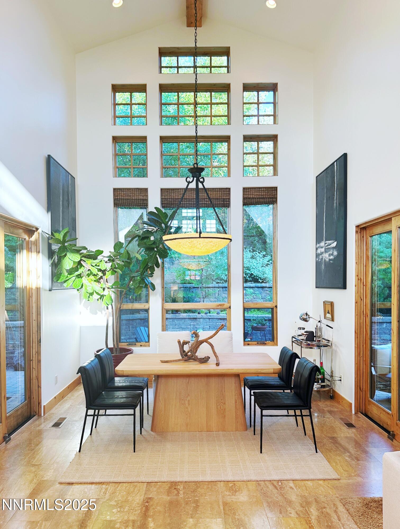 5695 Alpinista Circle
