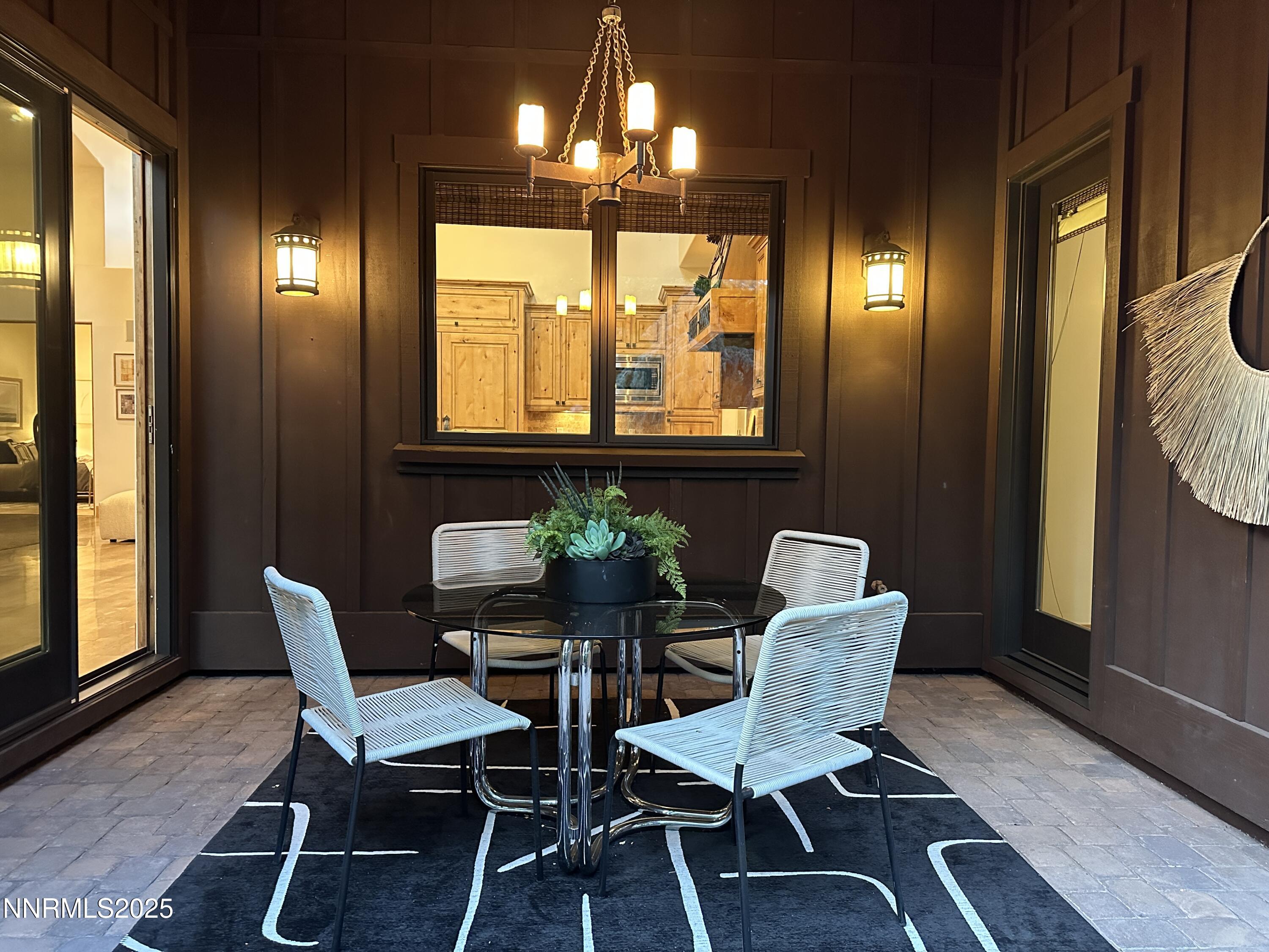 5695 Alpinista Circle