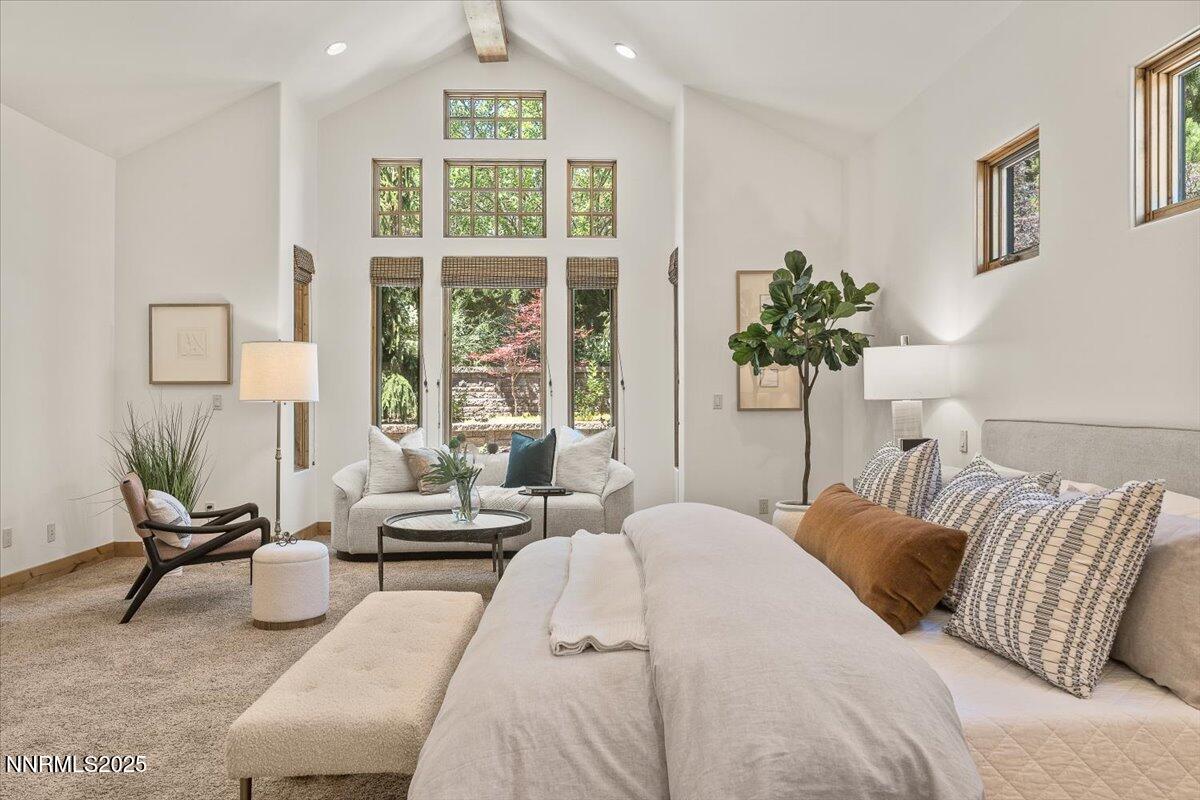 5695 Alpinista Circle