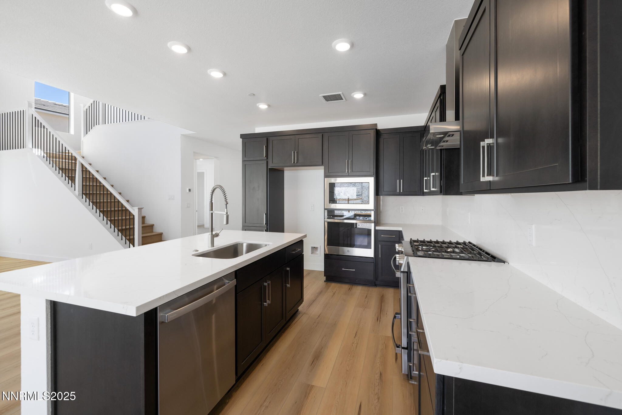 5466 Marblestone Court
