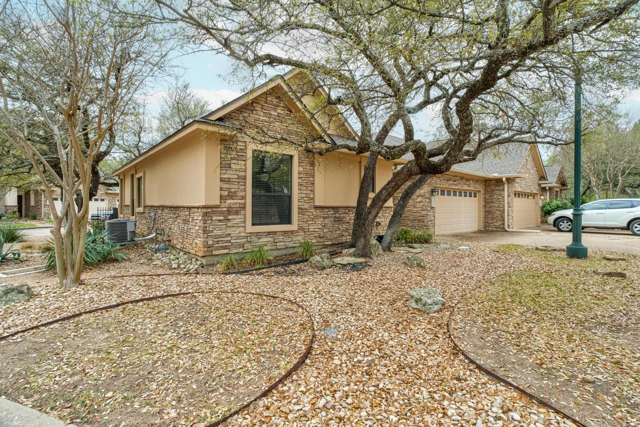13700 Layton Loop