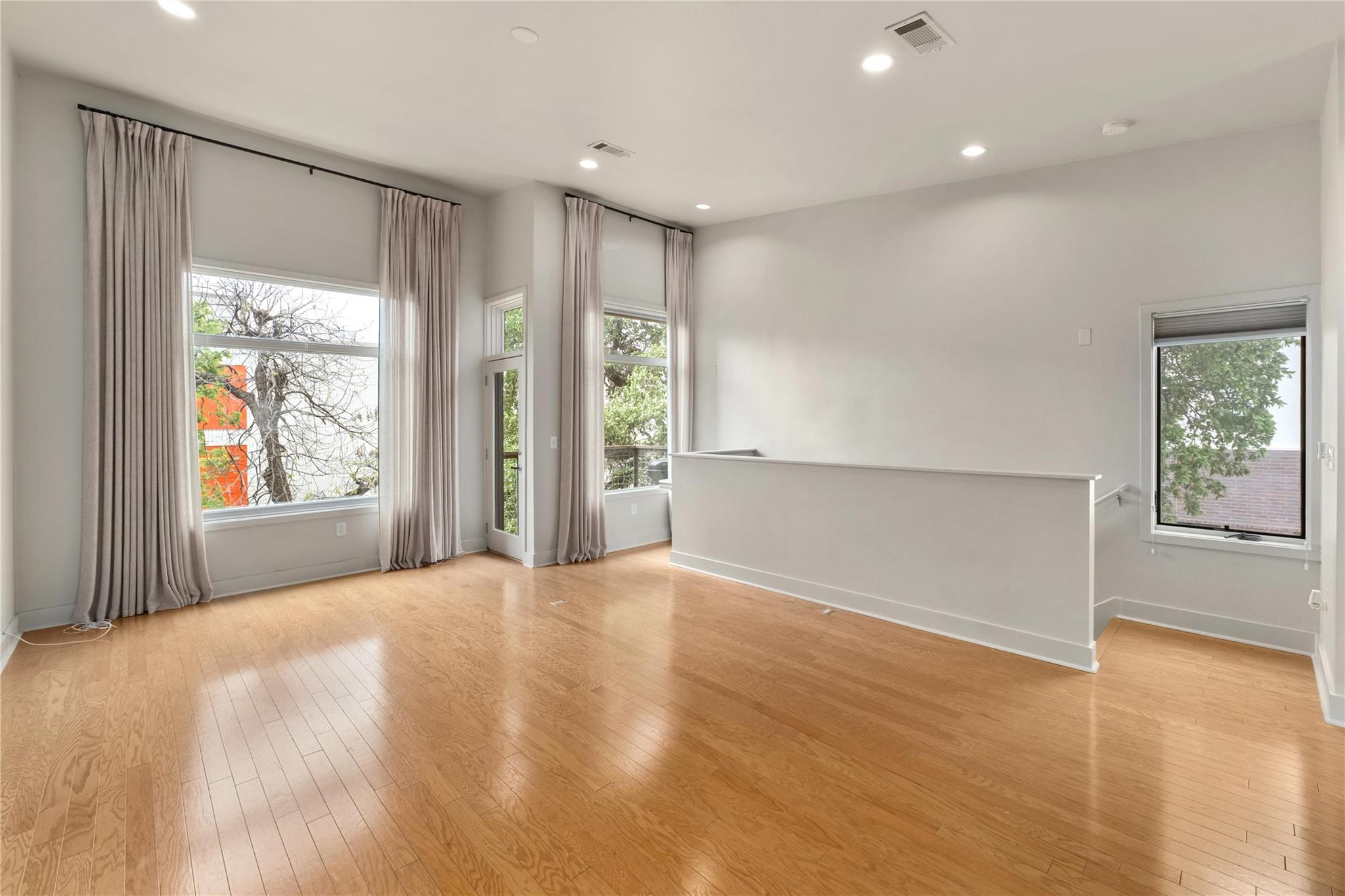 1702 S Lamar BLVD # 30