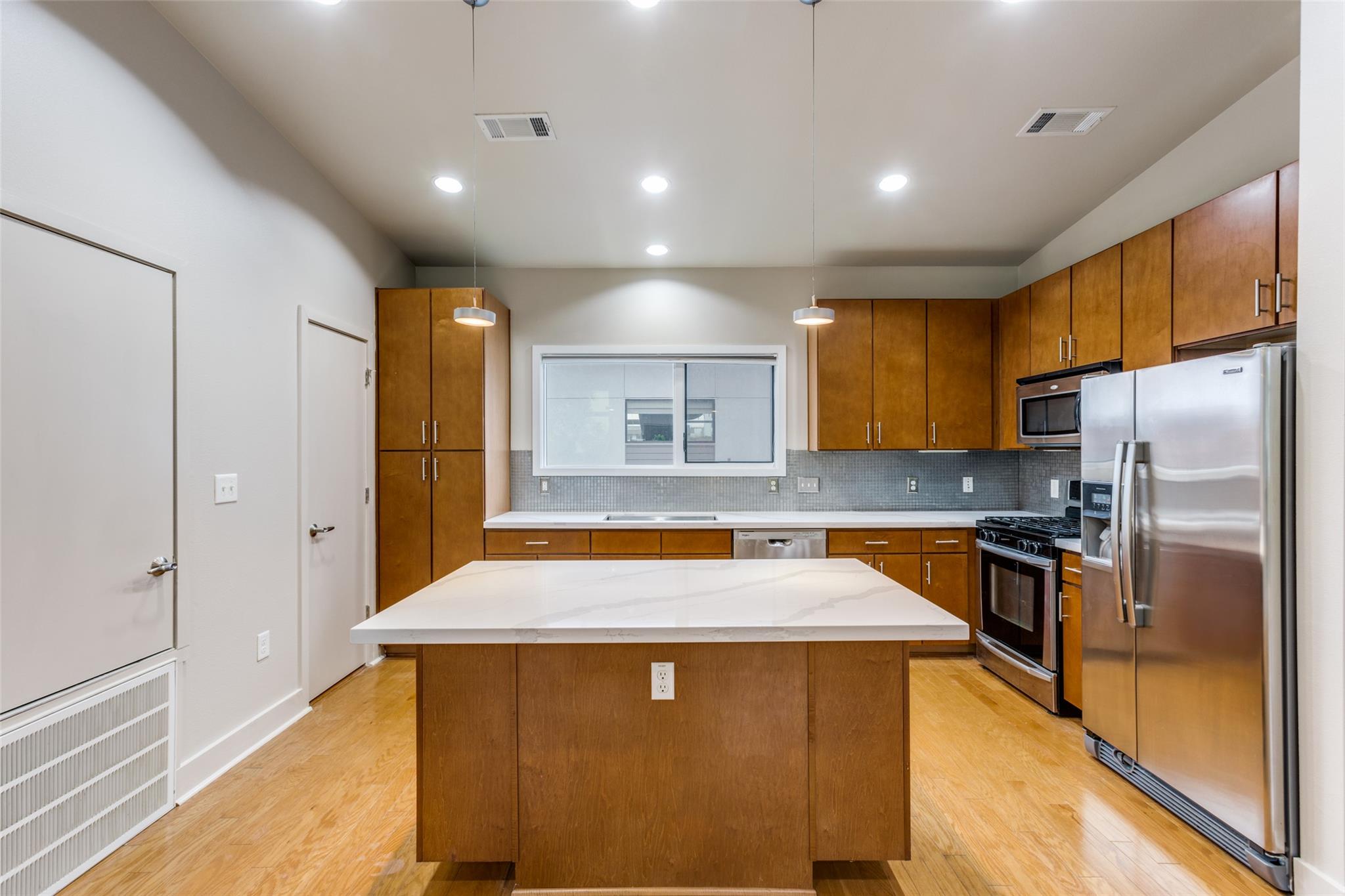 1702 S Lamar BLVD # 30