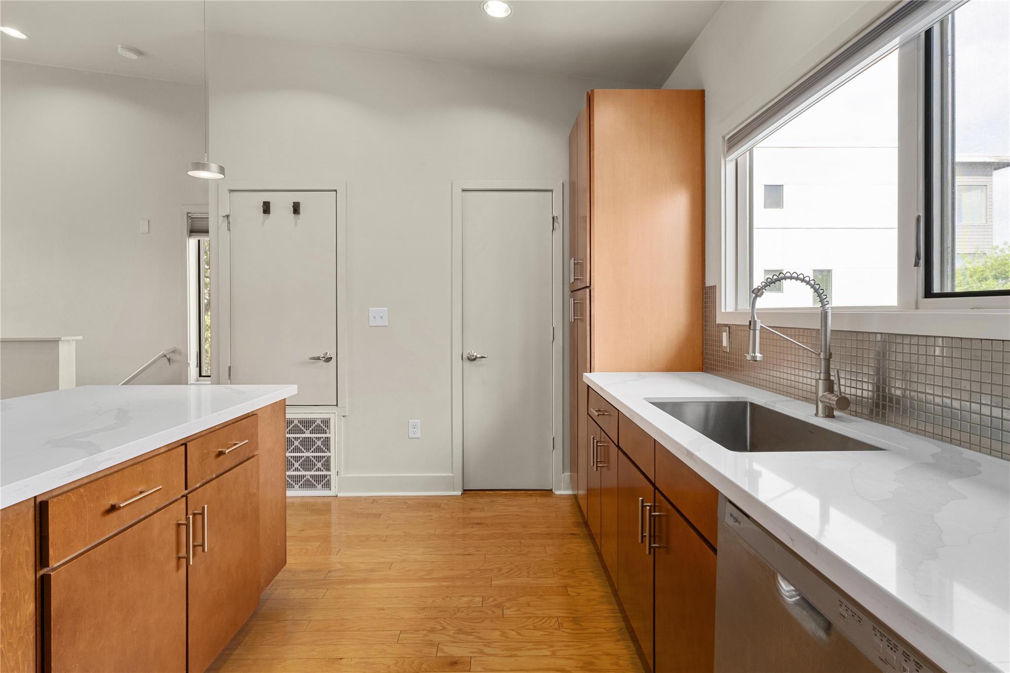 1702 S Lamar BLVD # 30