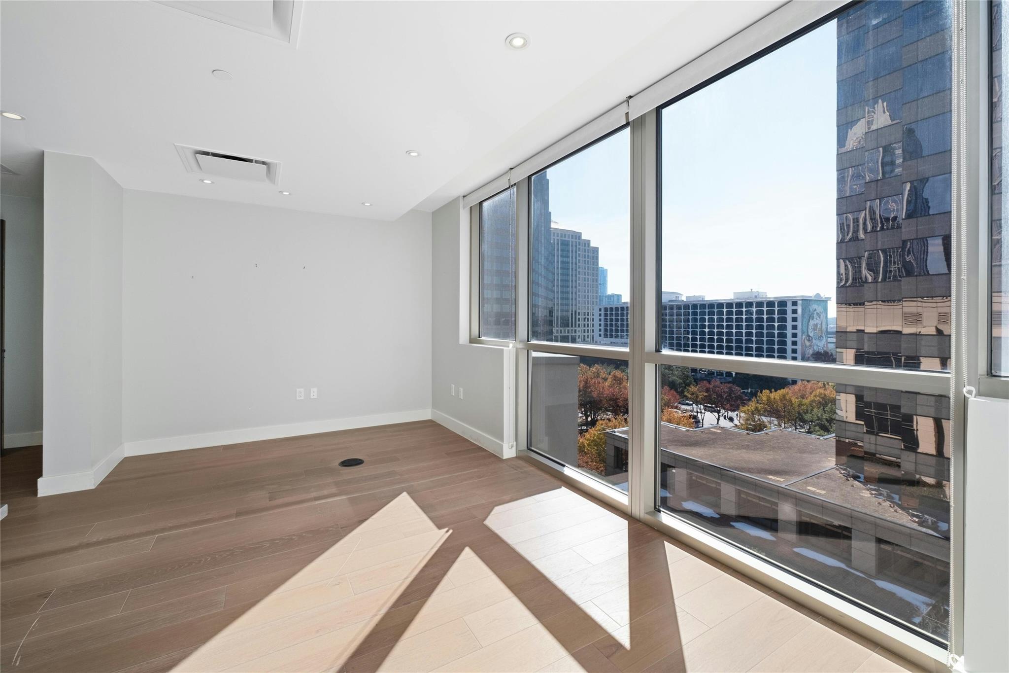 200 Congress Ave # 903